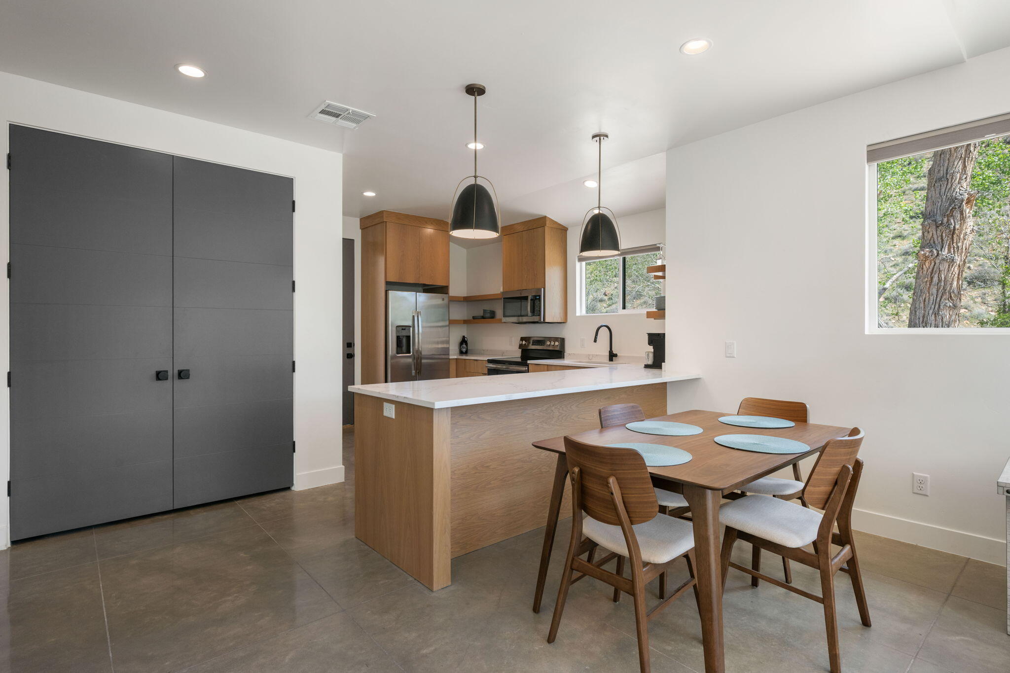 CANYON COTTONWOODS - Residential