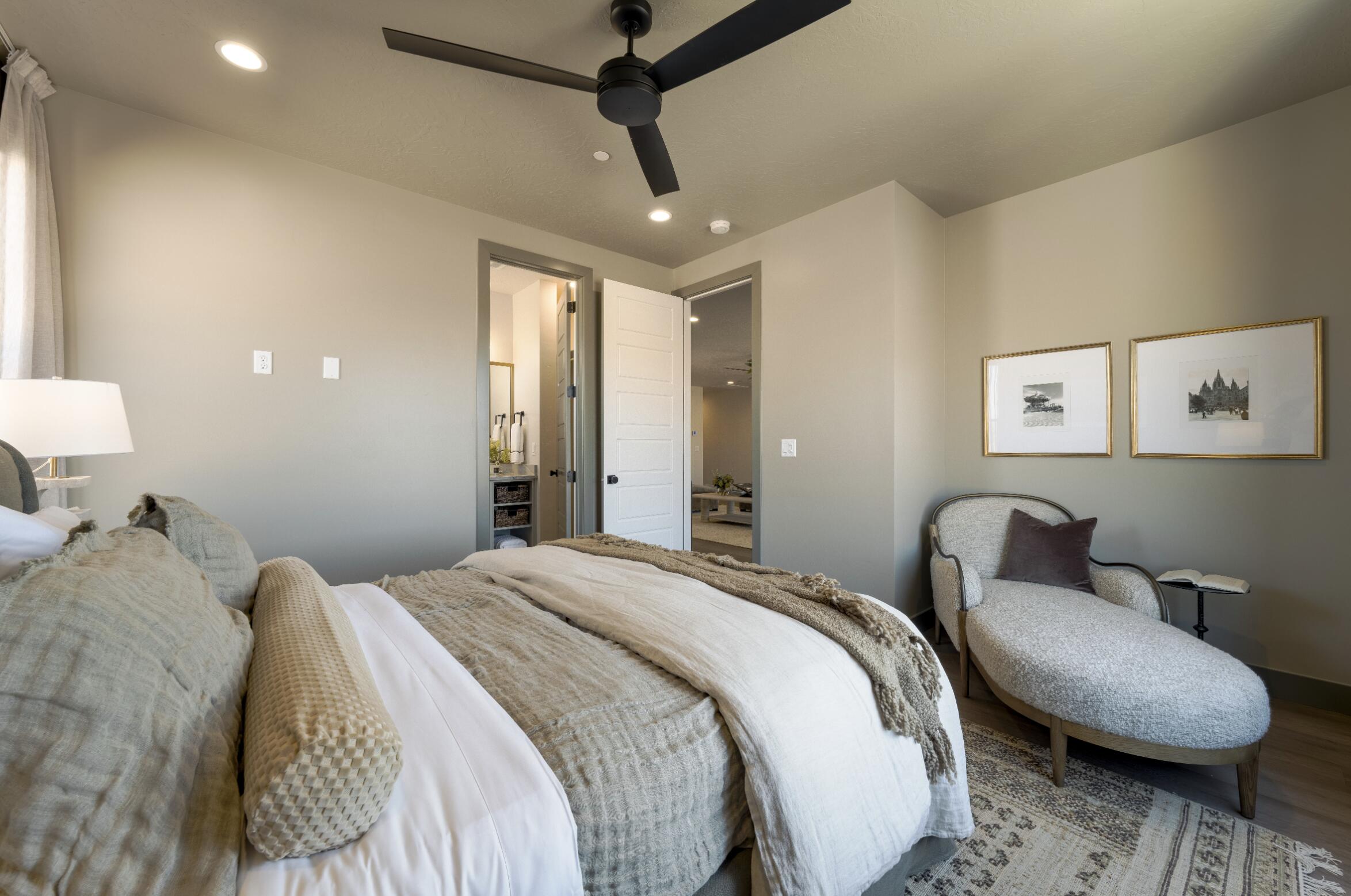 ISLAND AT CORAL CANYON - Residential