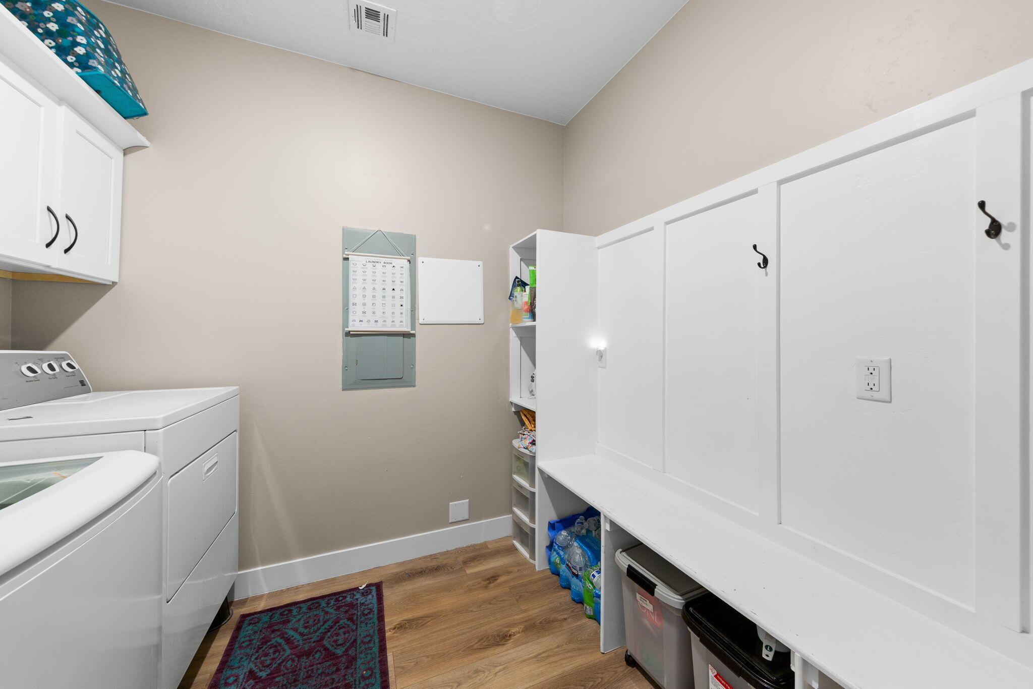 BLOOMINGTON HILLS - Residential