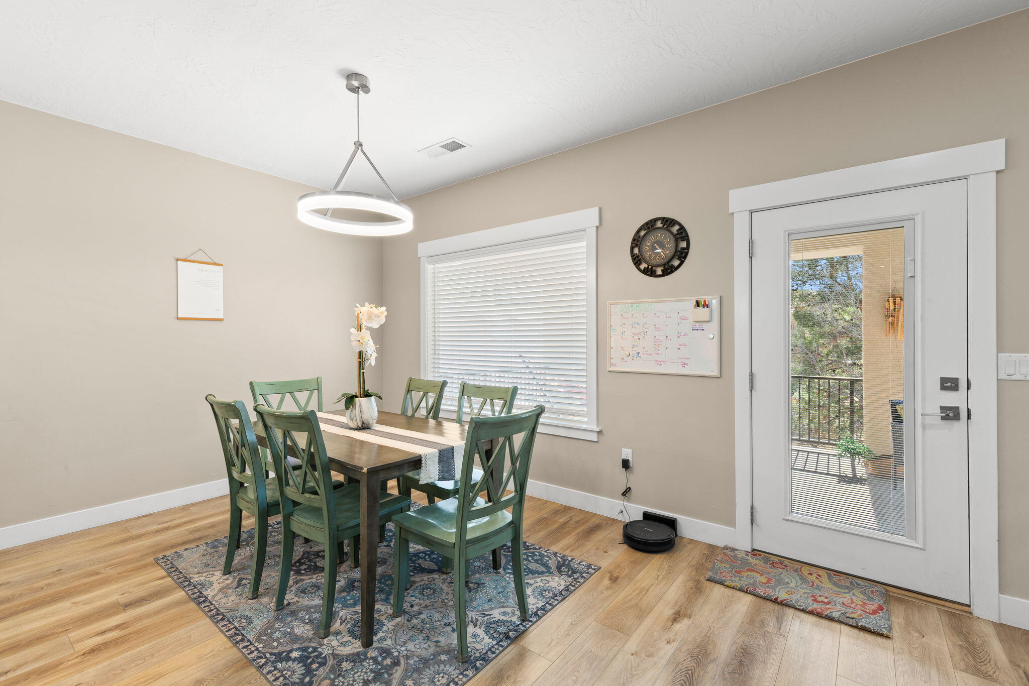 BLOOMINGTON HILLS - Residential
