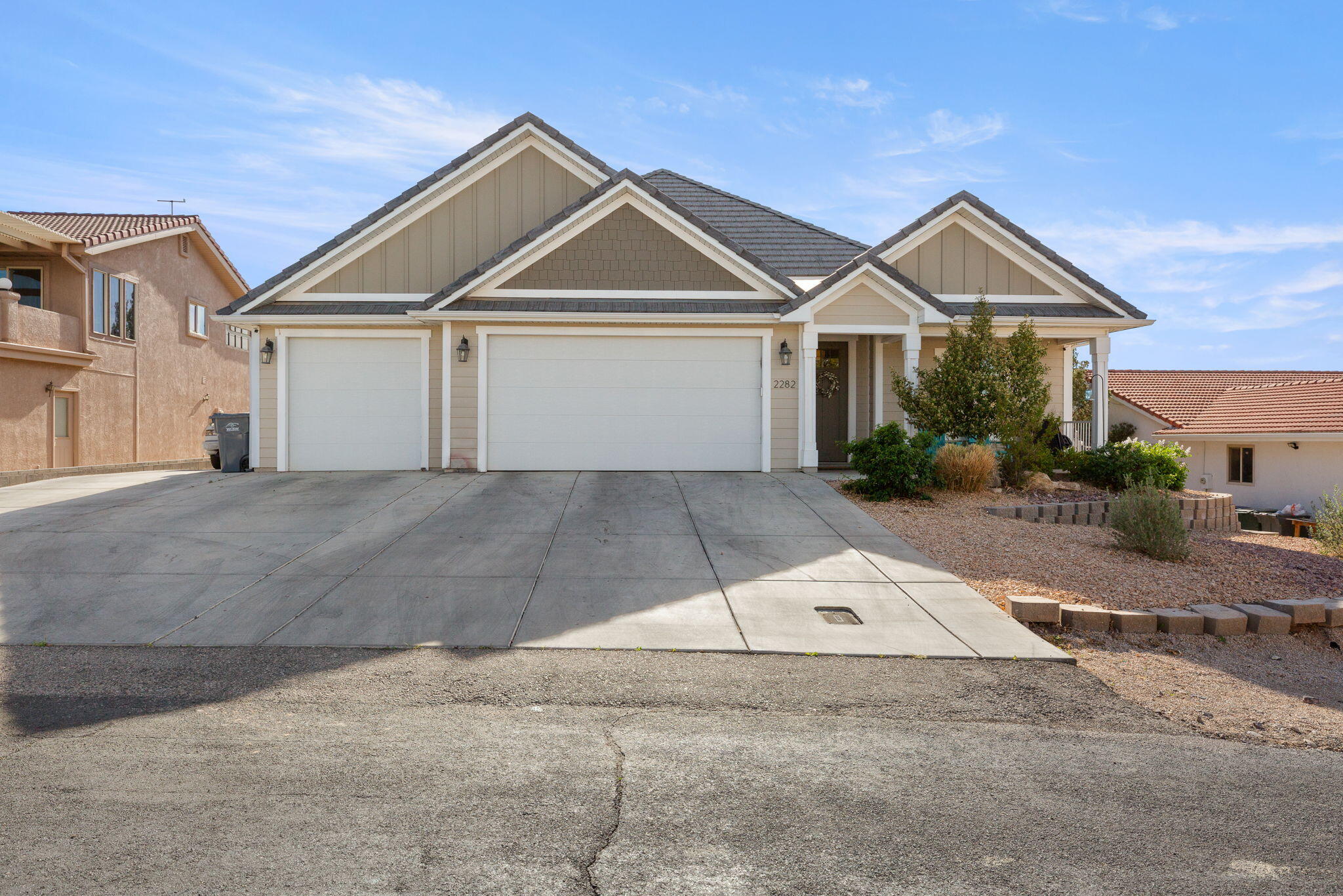BLOOMINGTON HILLS - Residential