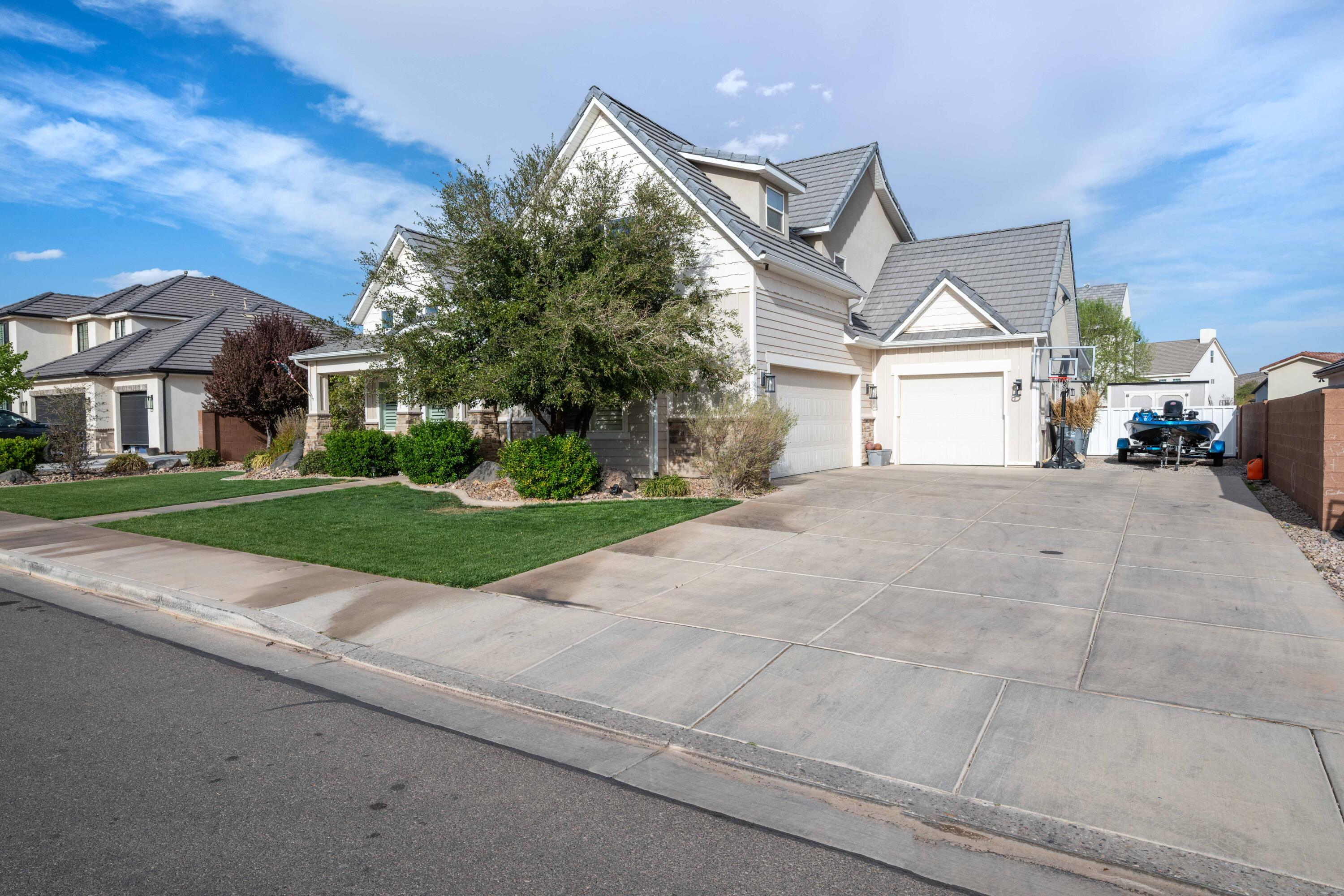 HYDE-BERRY PARK - Residential