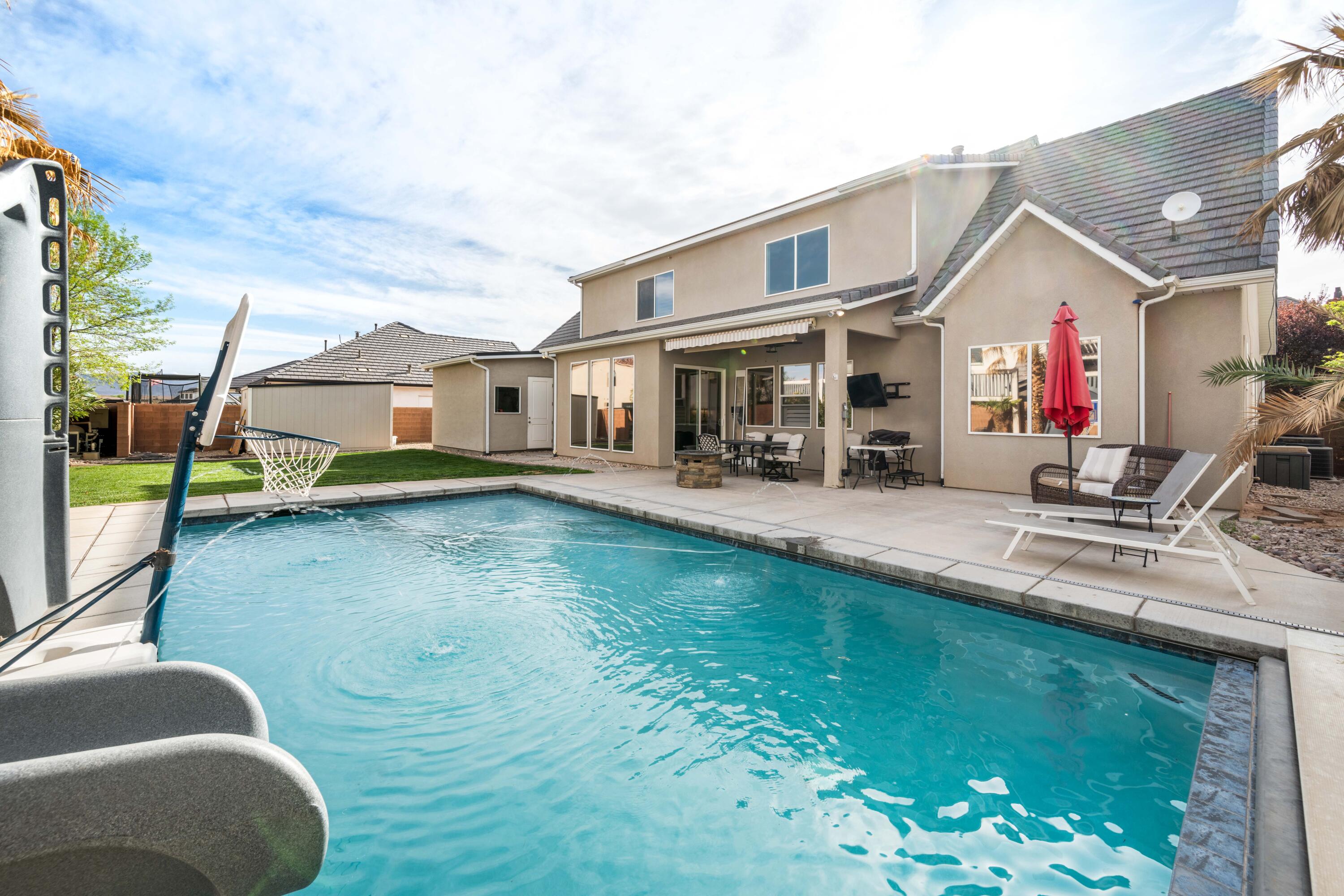 HYDE-BERRY PARK - Residential