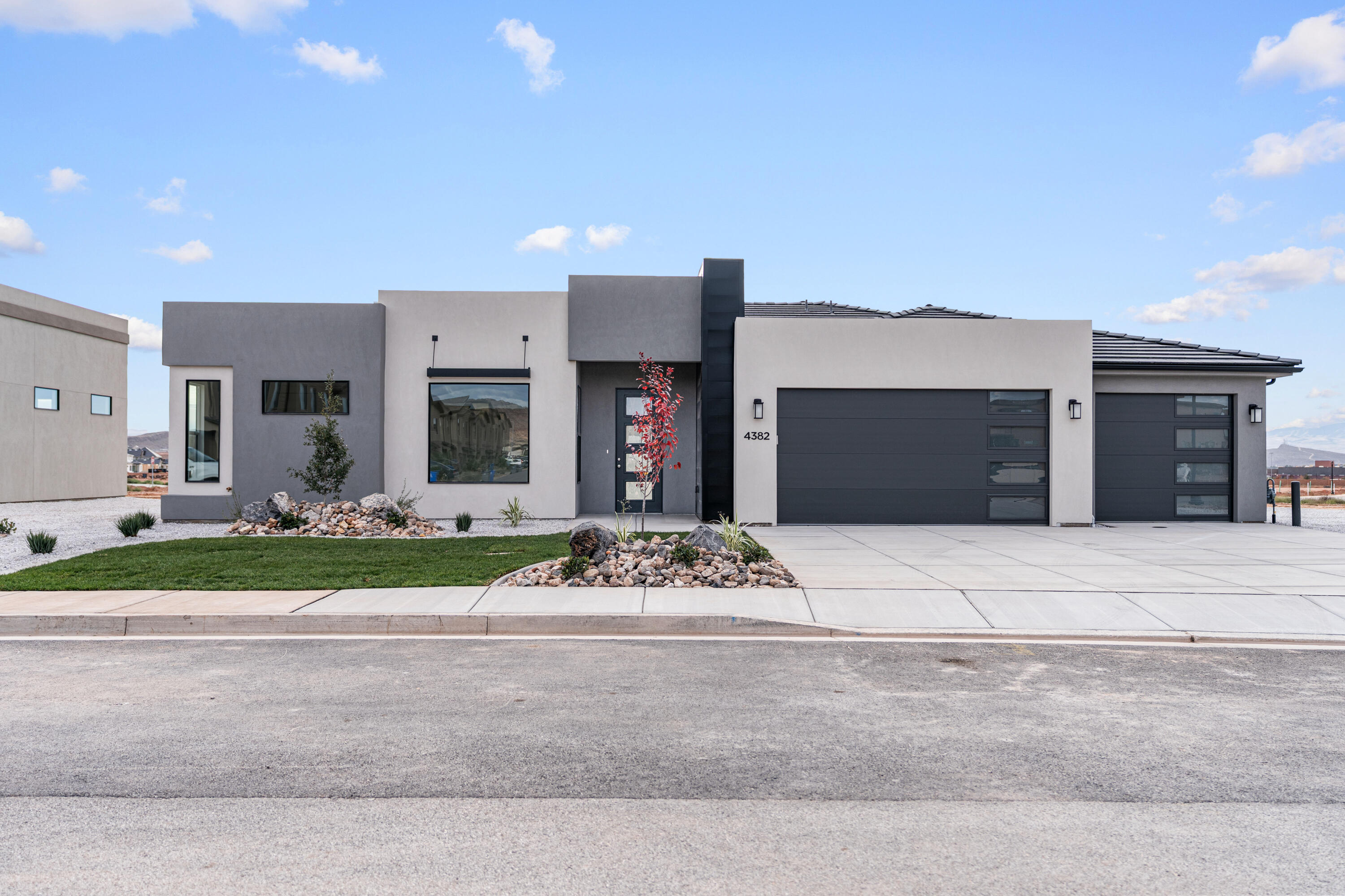 STRAWBERRY FIELDS ESTATES - Residential