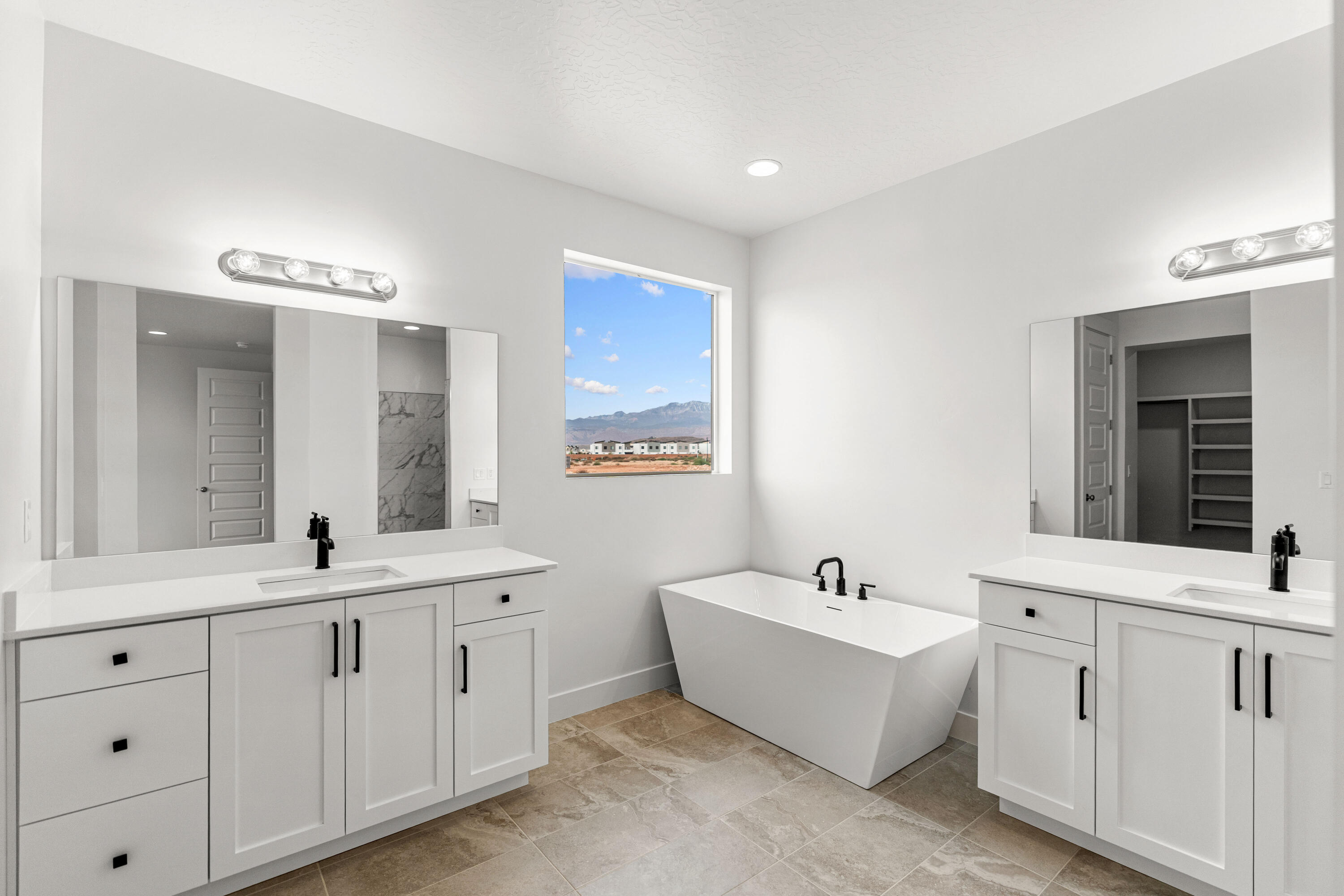 STRAWBERRY FIELDS ESTATES - Residential