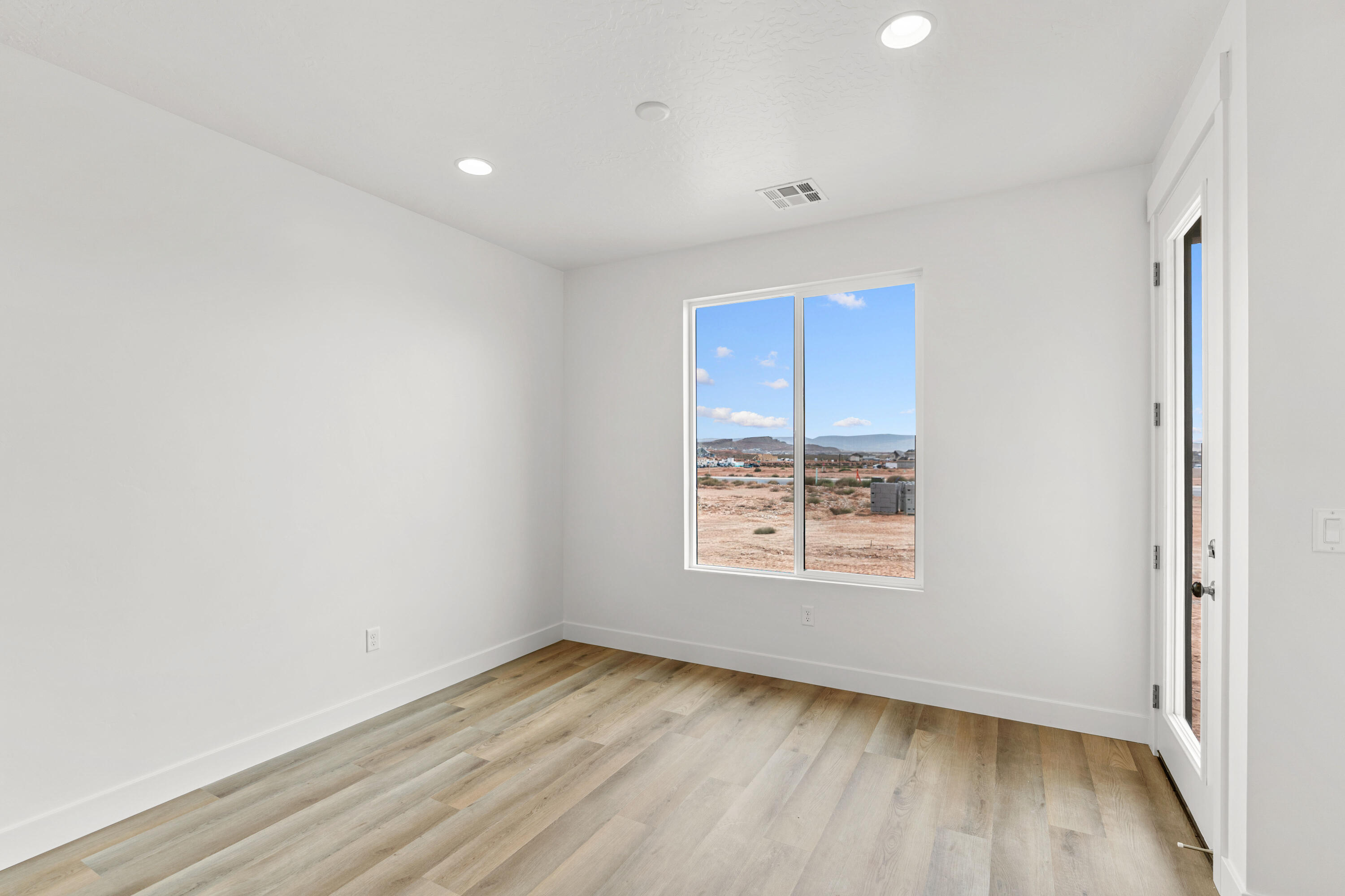 STRAWBERRY FIELDS ESTATES - Residential