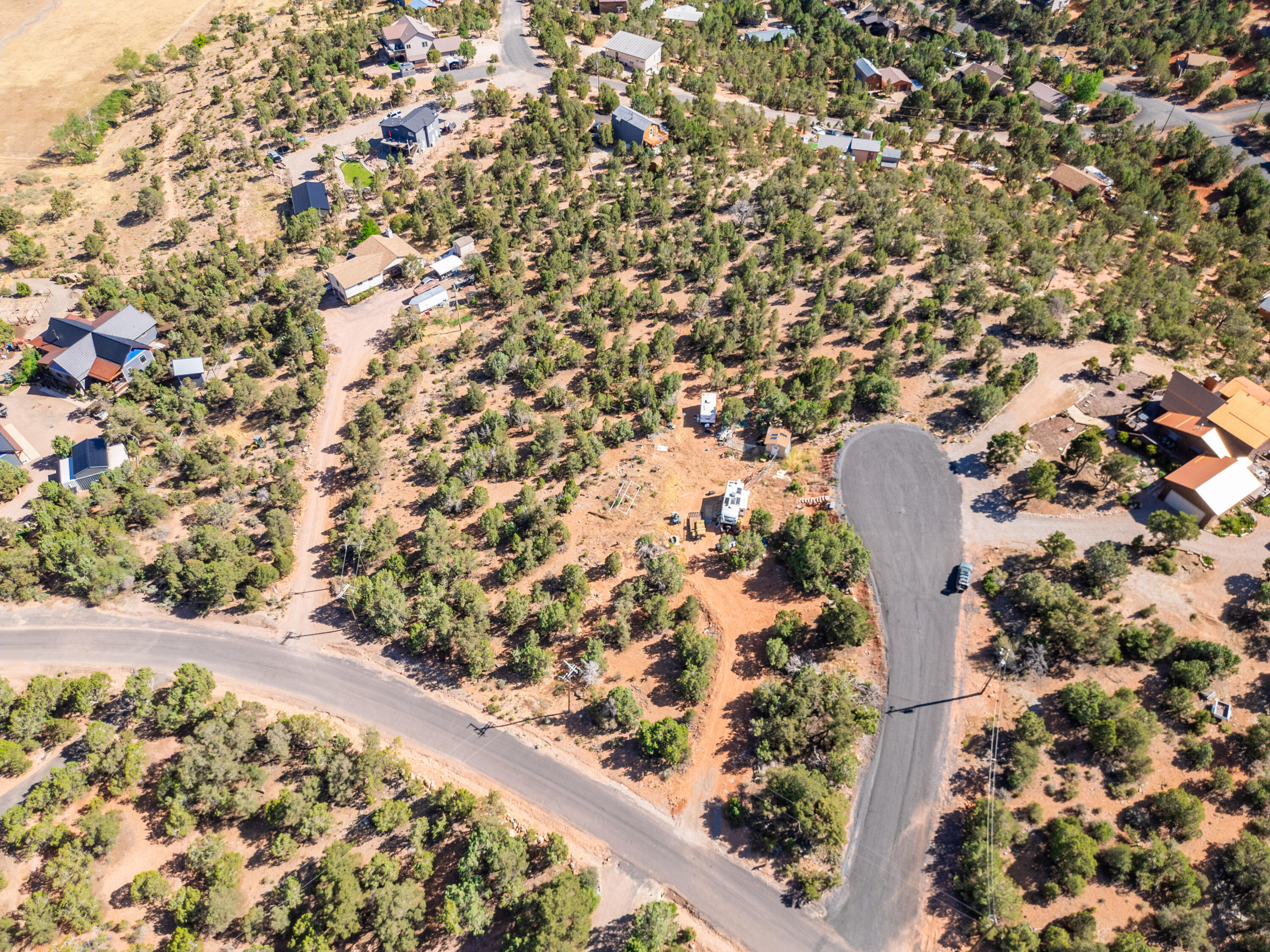 DIXIE DEER ESTATES - Land
