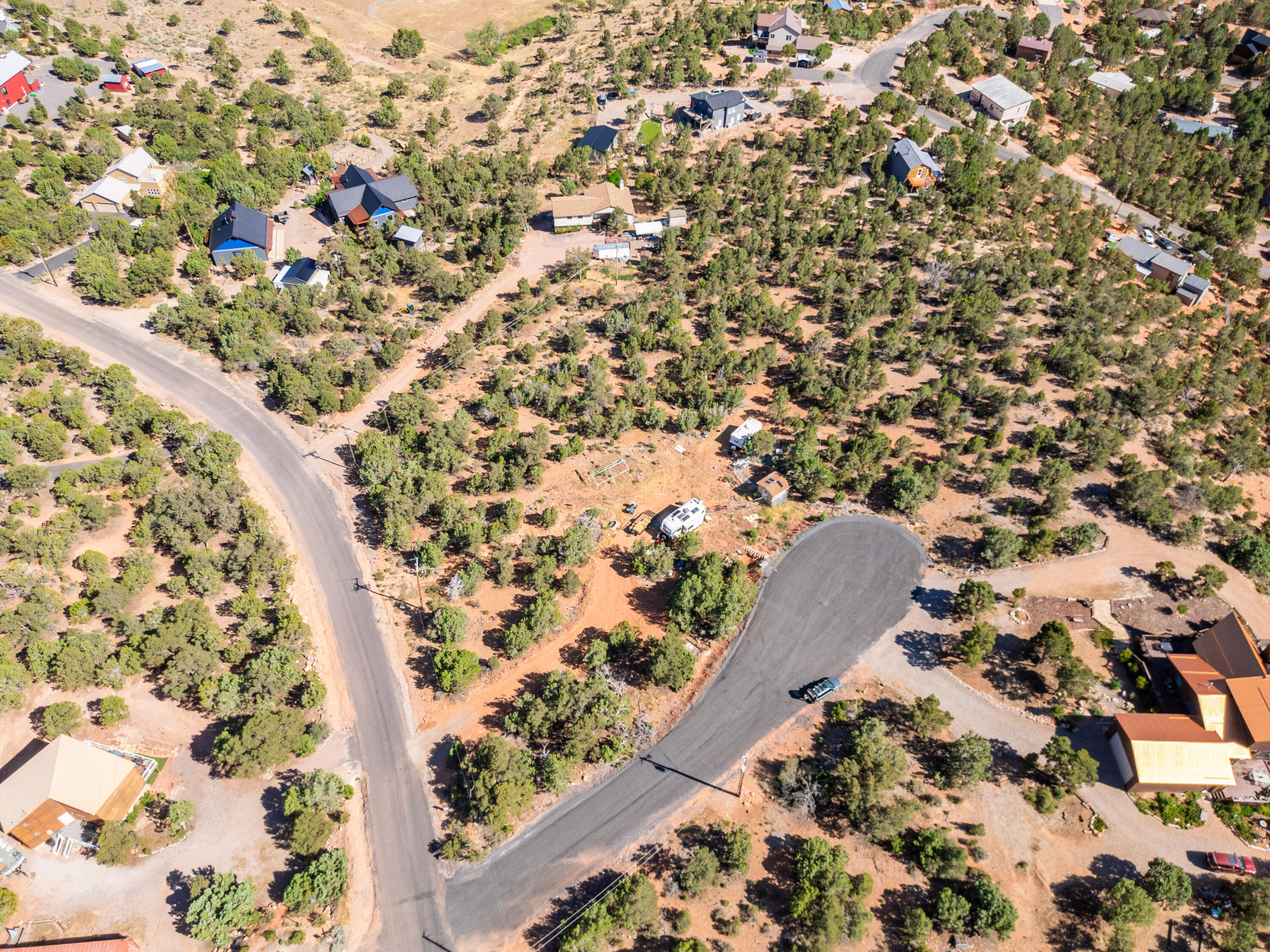 DIXIE DEER ESTATES - Land