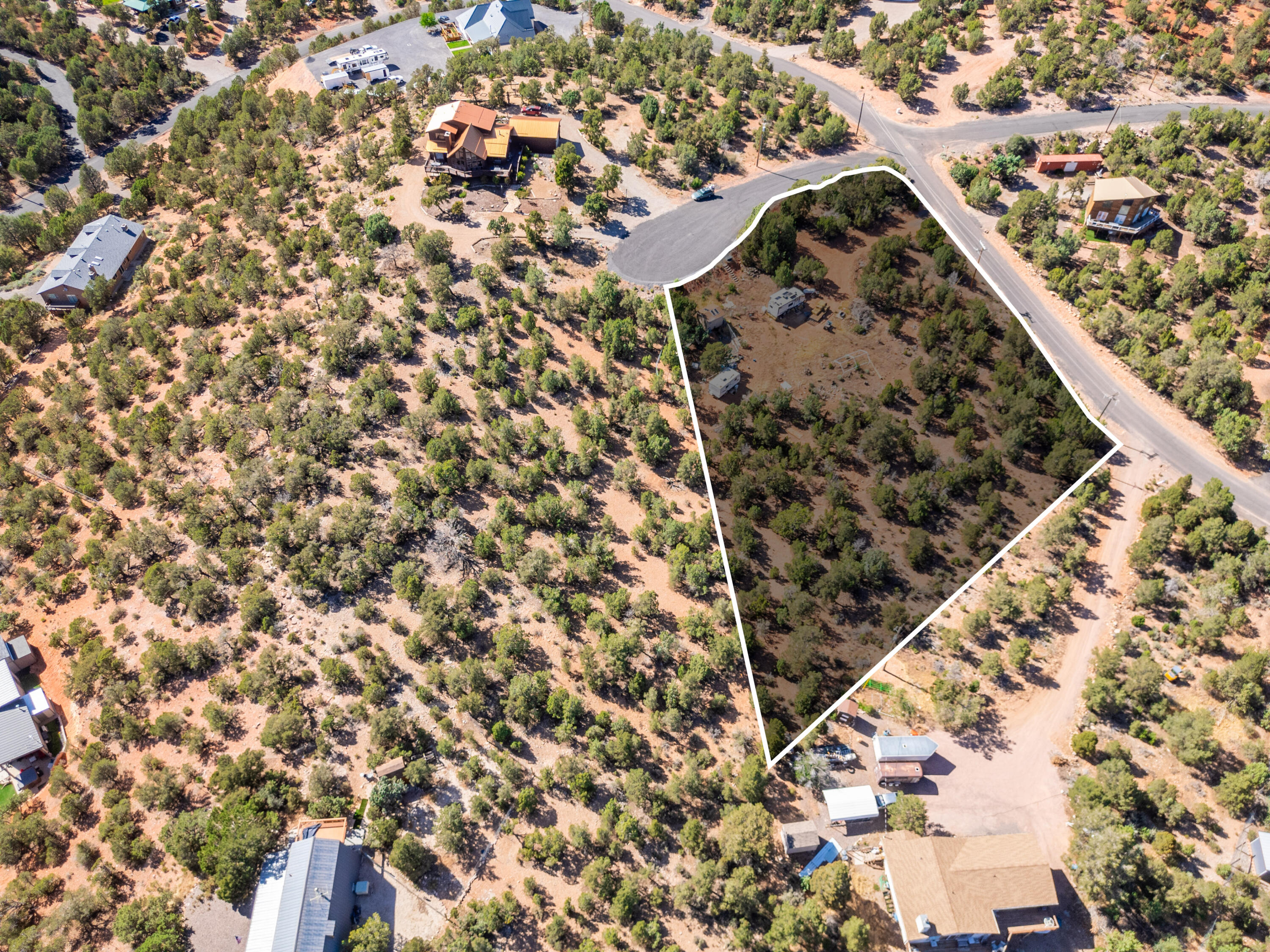 DIXIE DEER ESTATES - Land