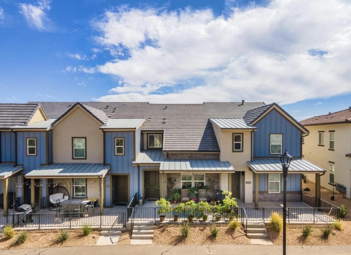 DESERT COLOR AUBURN HILLS - Residential