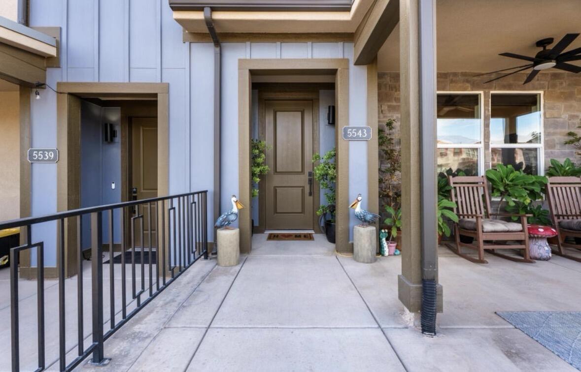 DESERT COLOR AUBURN HILLS - Residential