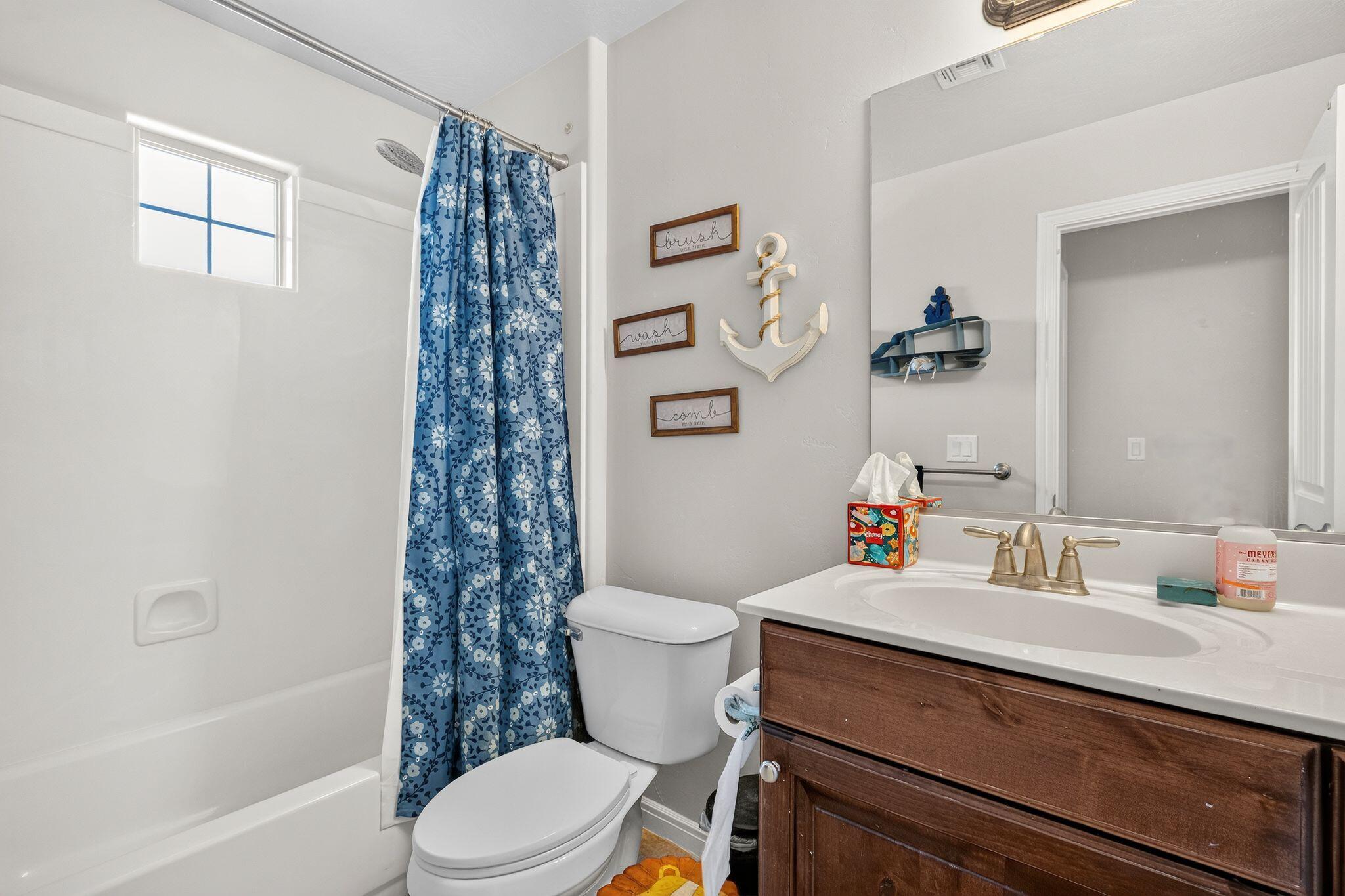 PEREGRINE POINTE - Residential