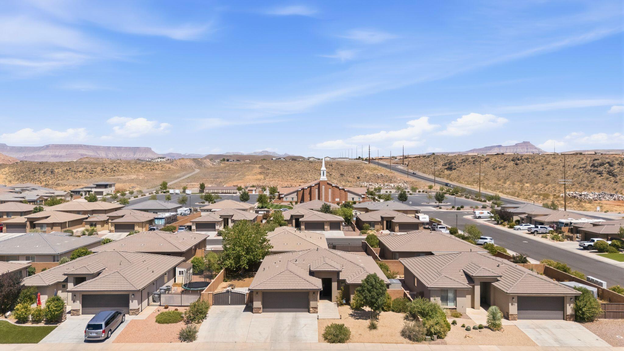 PEREGRINE POINTE - Residential