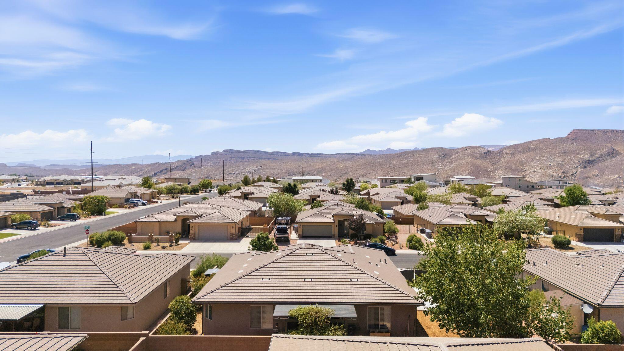 PEREGRINE POINTE - Residential