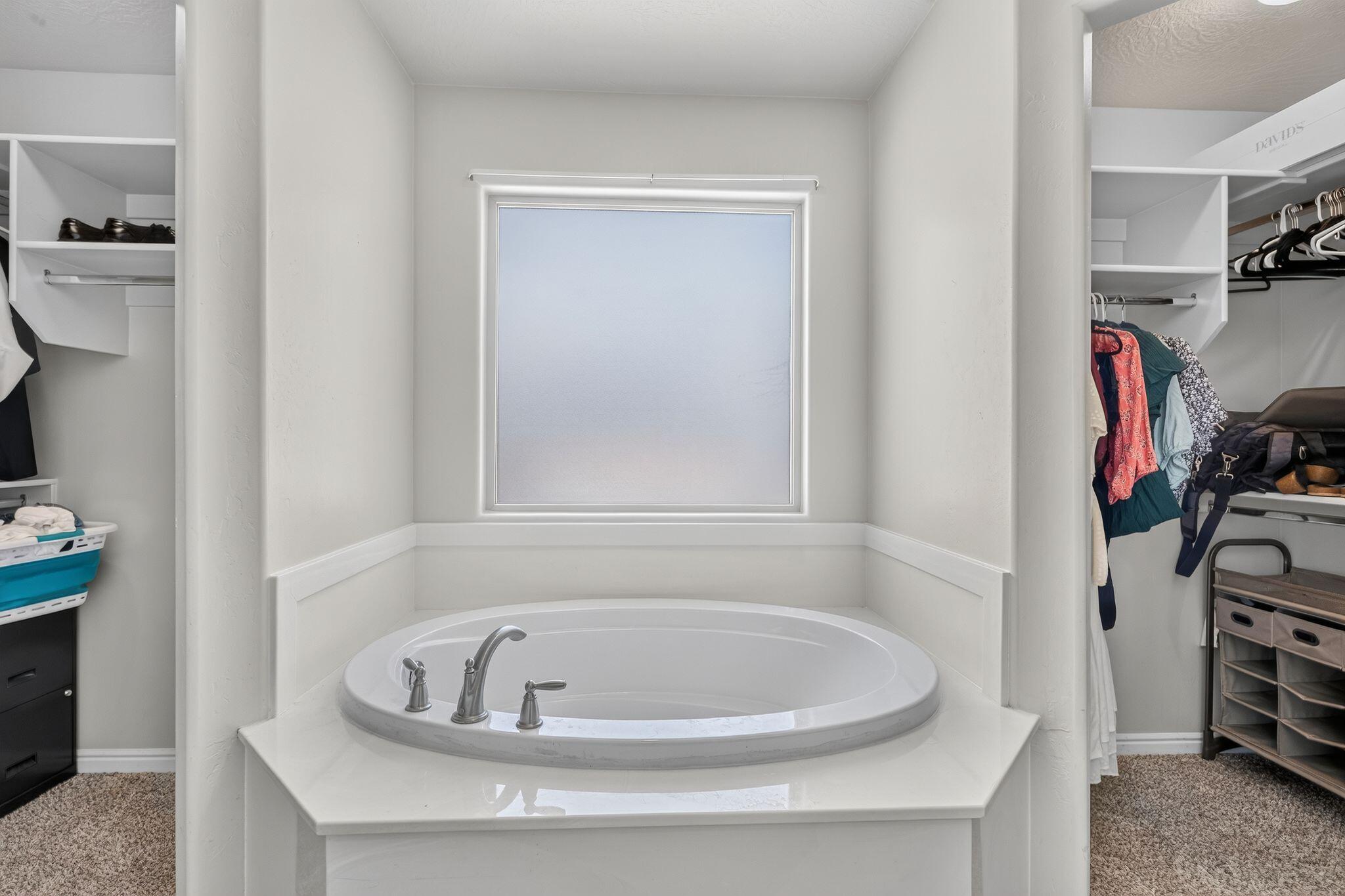 PEREGRINE POINTE - Residential
