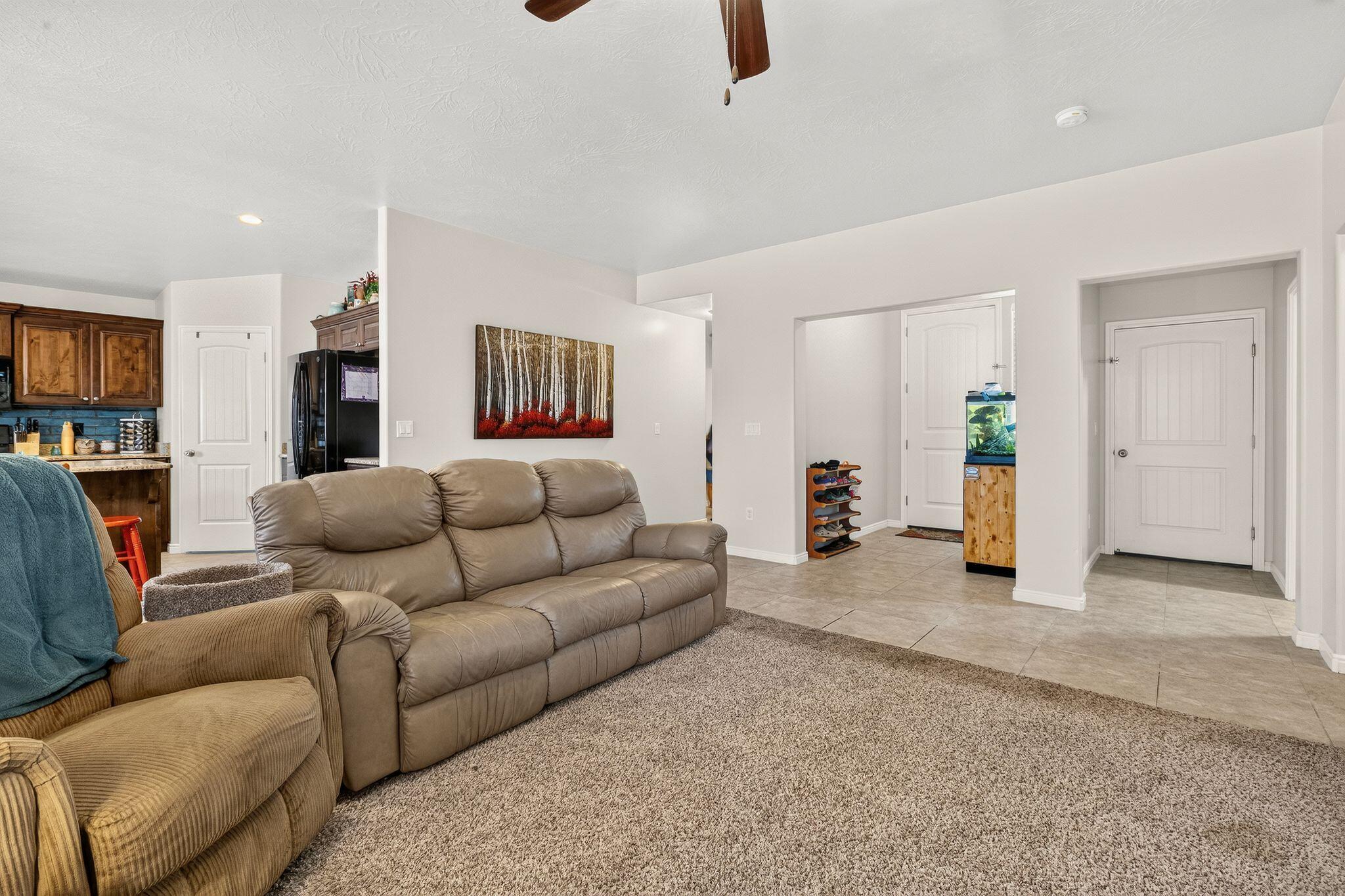 PEREGRINE POINTE - Residential