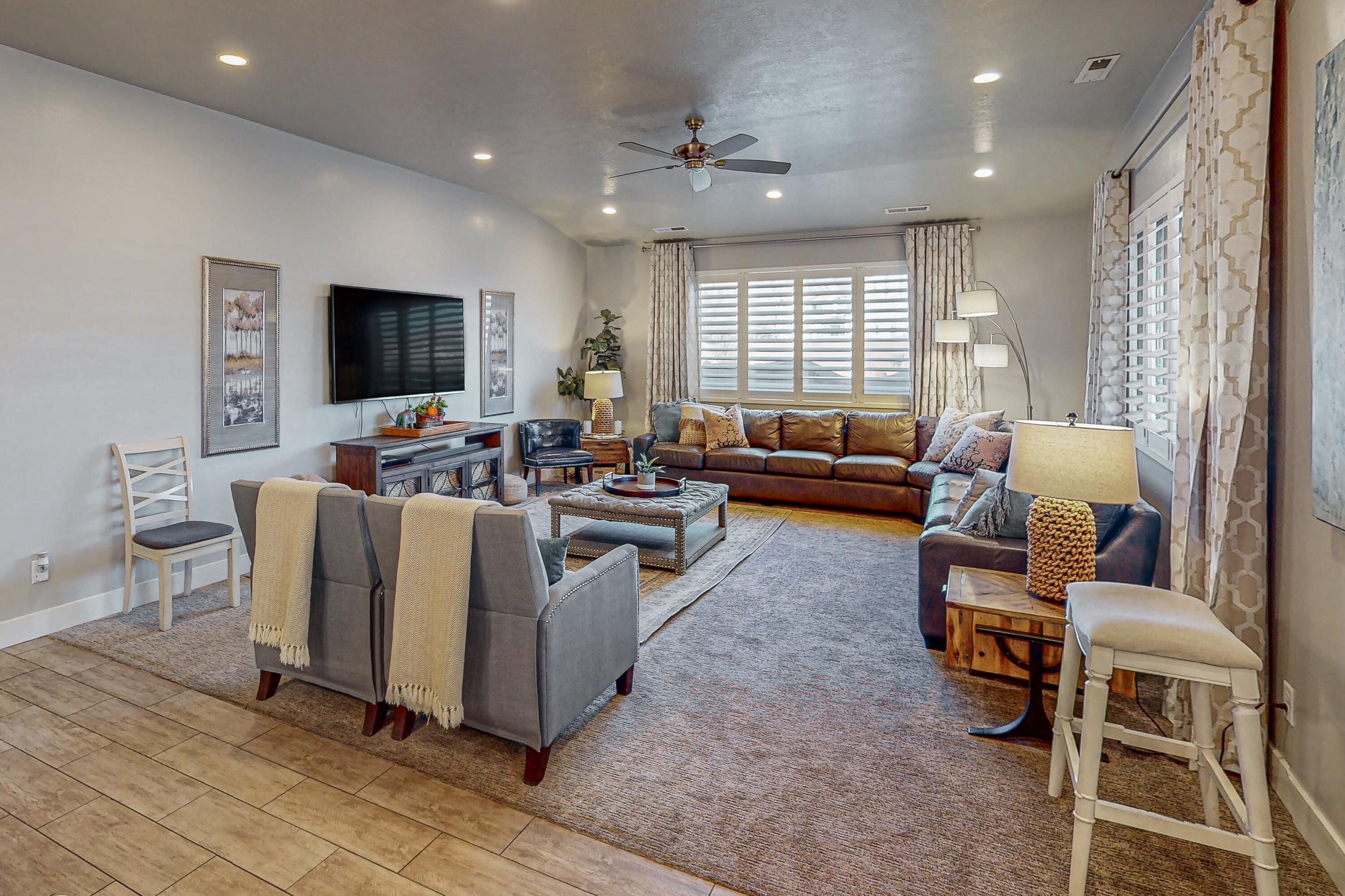 PARADISE VILLAGE AT ZION - Residential