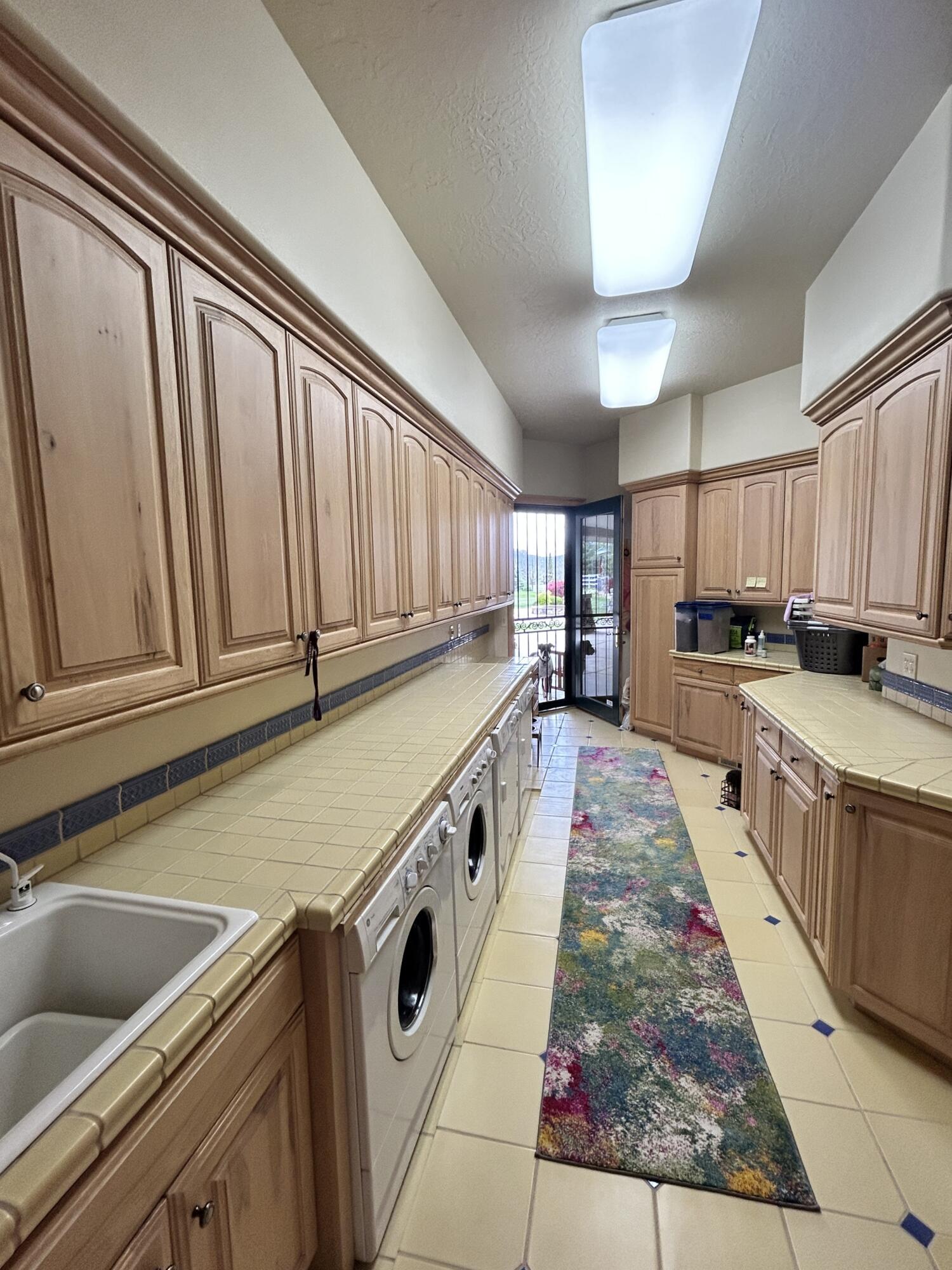 NEW HARMONY TOWNSITE - Residential