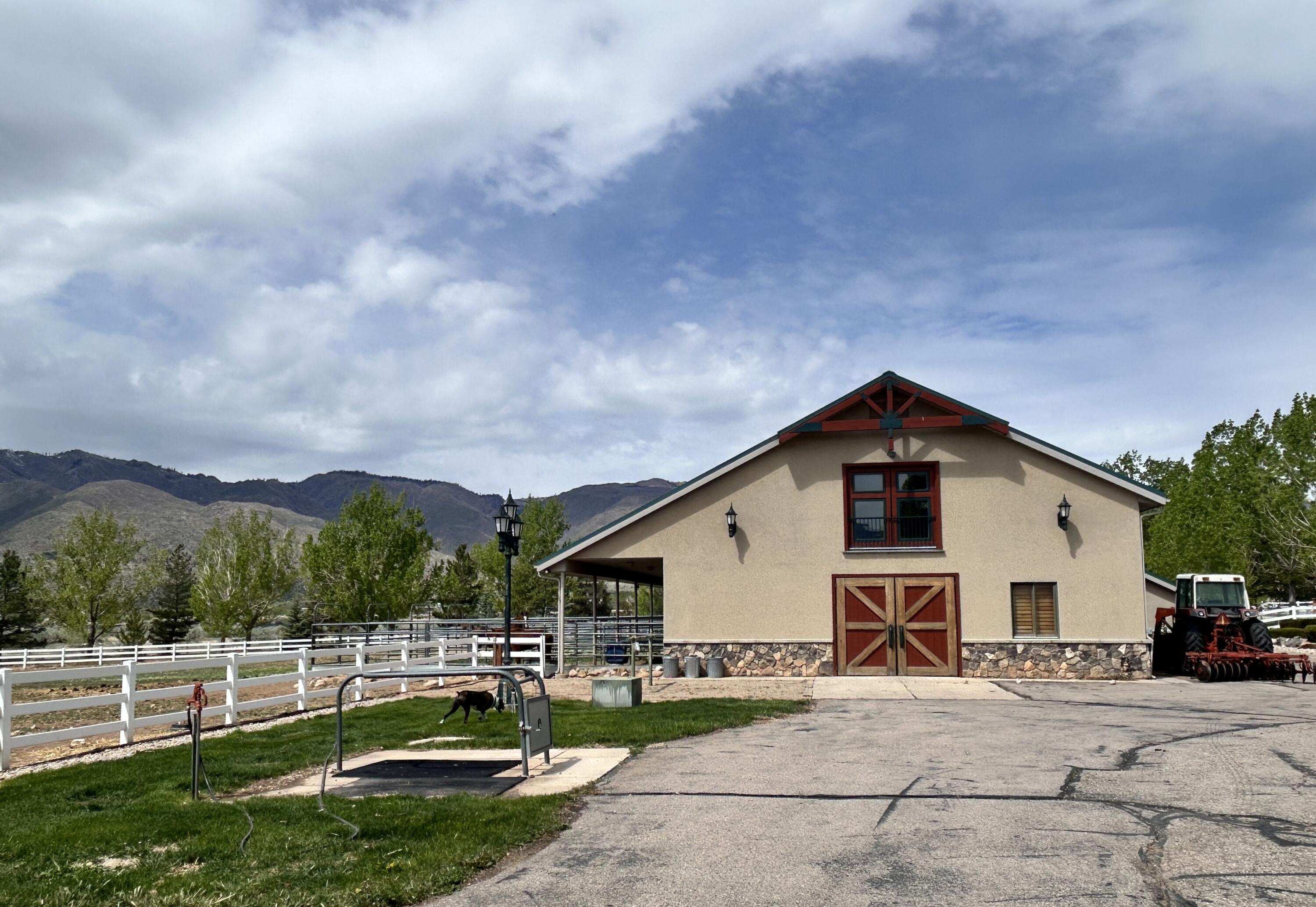 NEW HARMONY TOWNSITE - Residential