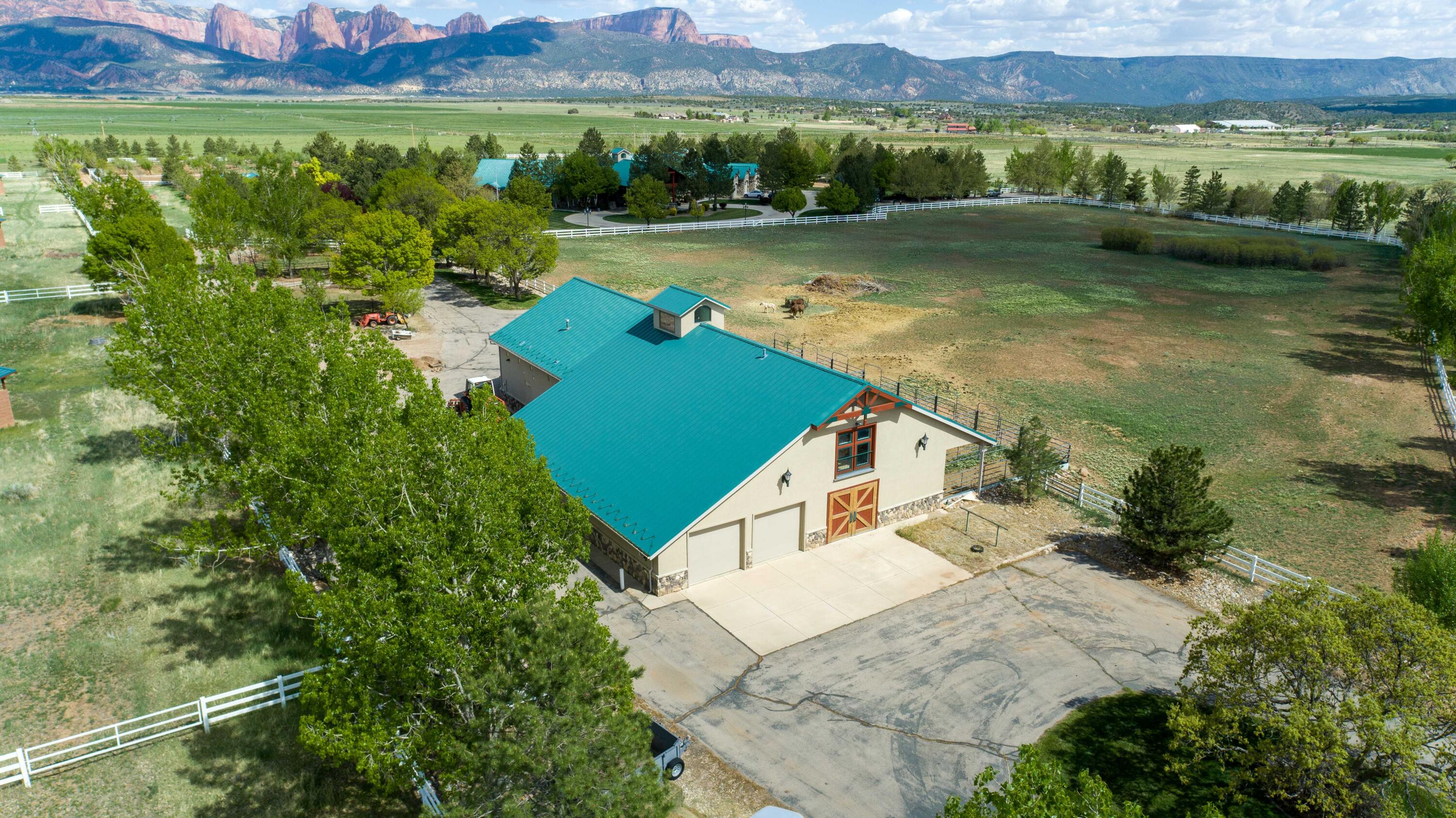 NEW HARMONY TOWNSITE - Residential