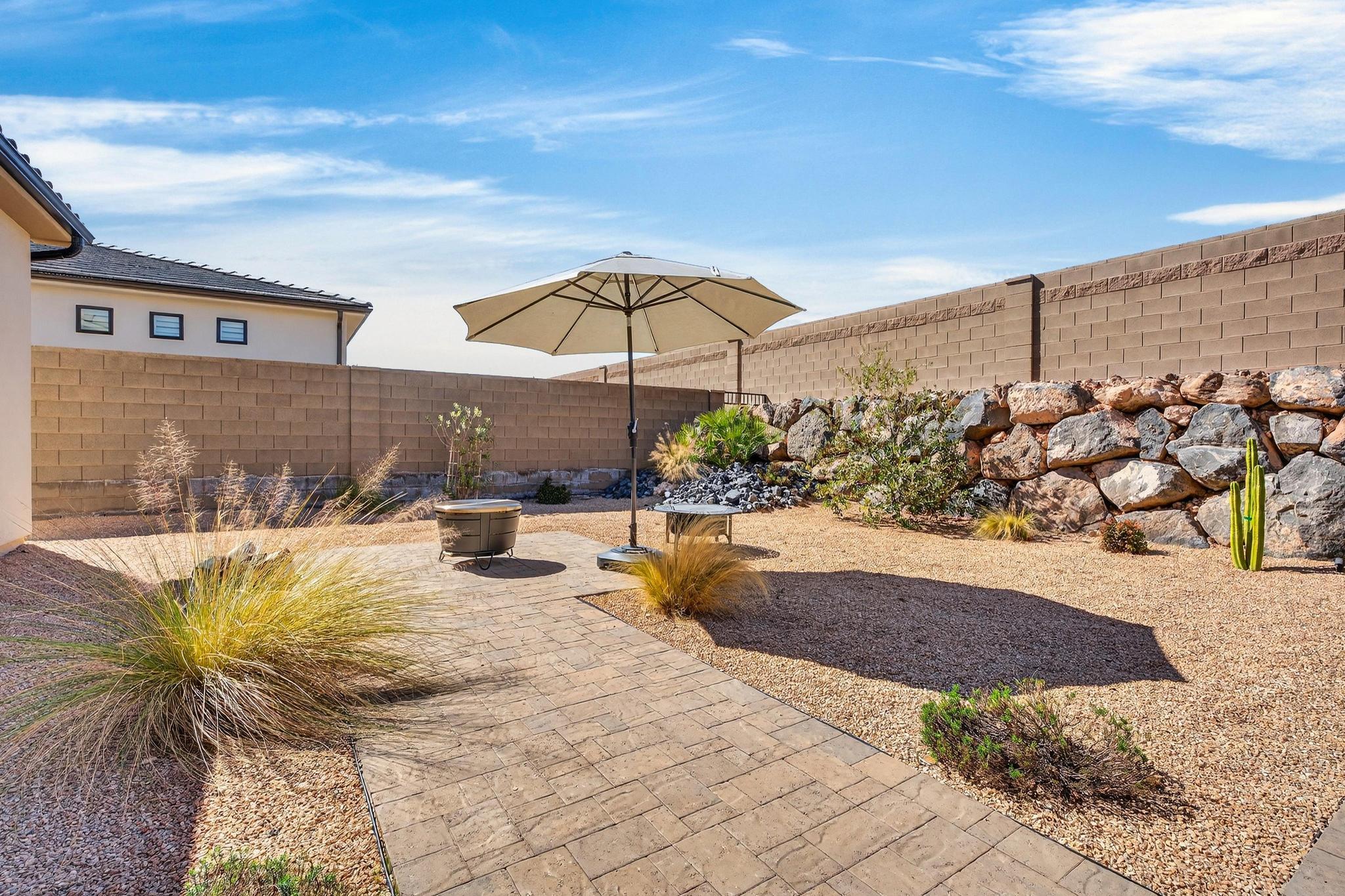 VIEWS AT CORAL CANYON - Residential