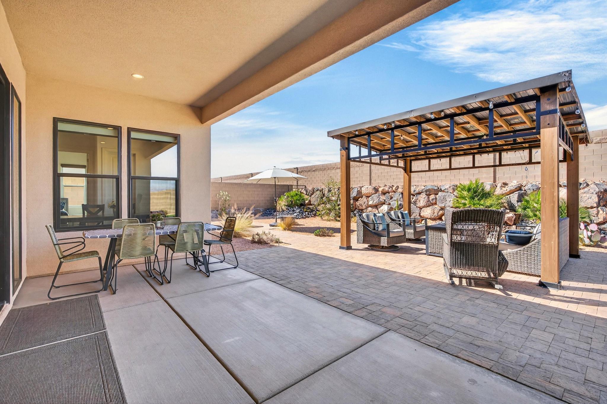 VIEWS AT CORAL CANYON - Residential