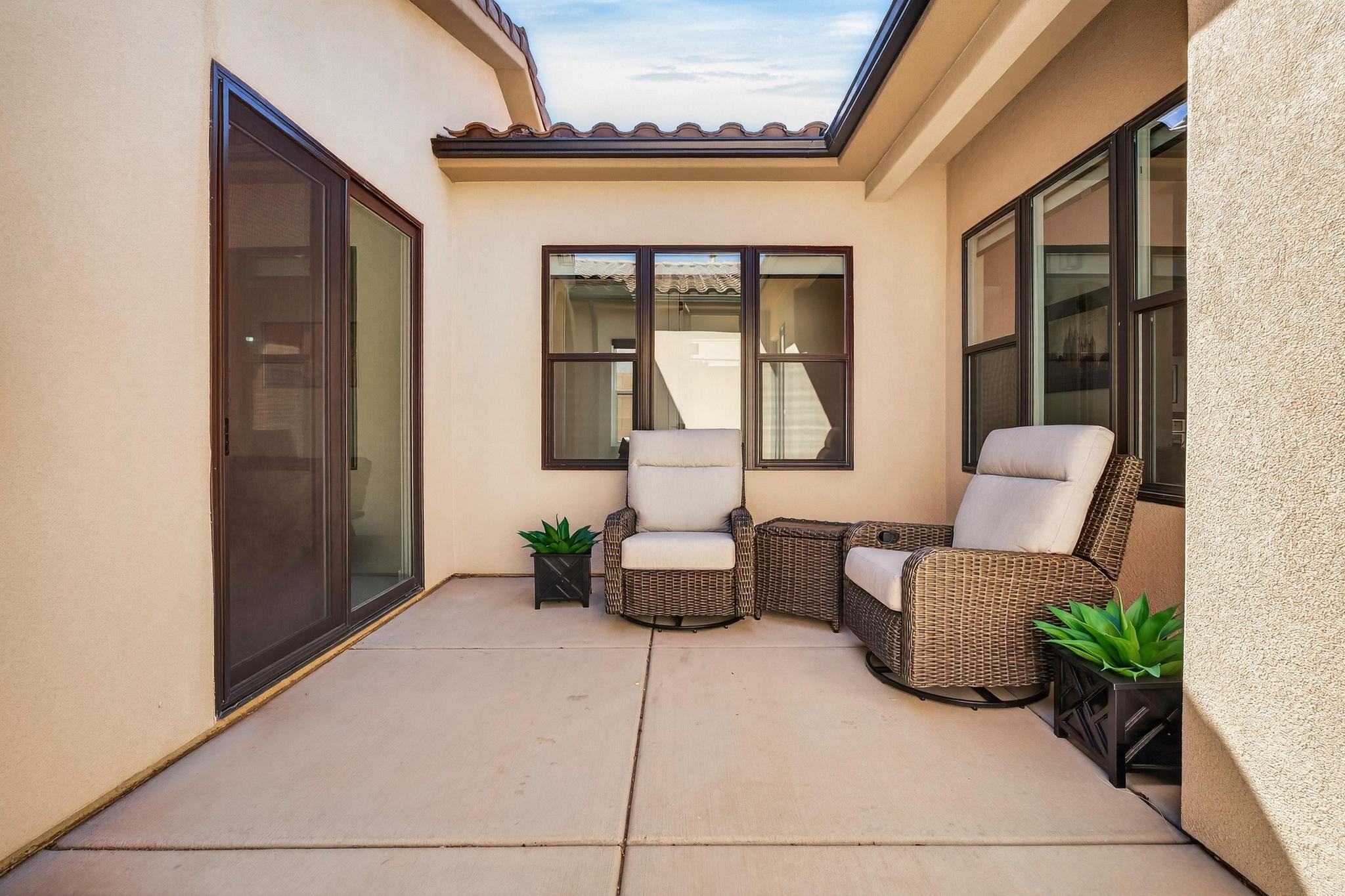 VIEWS AT CORAL CANYON - Residential