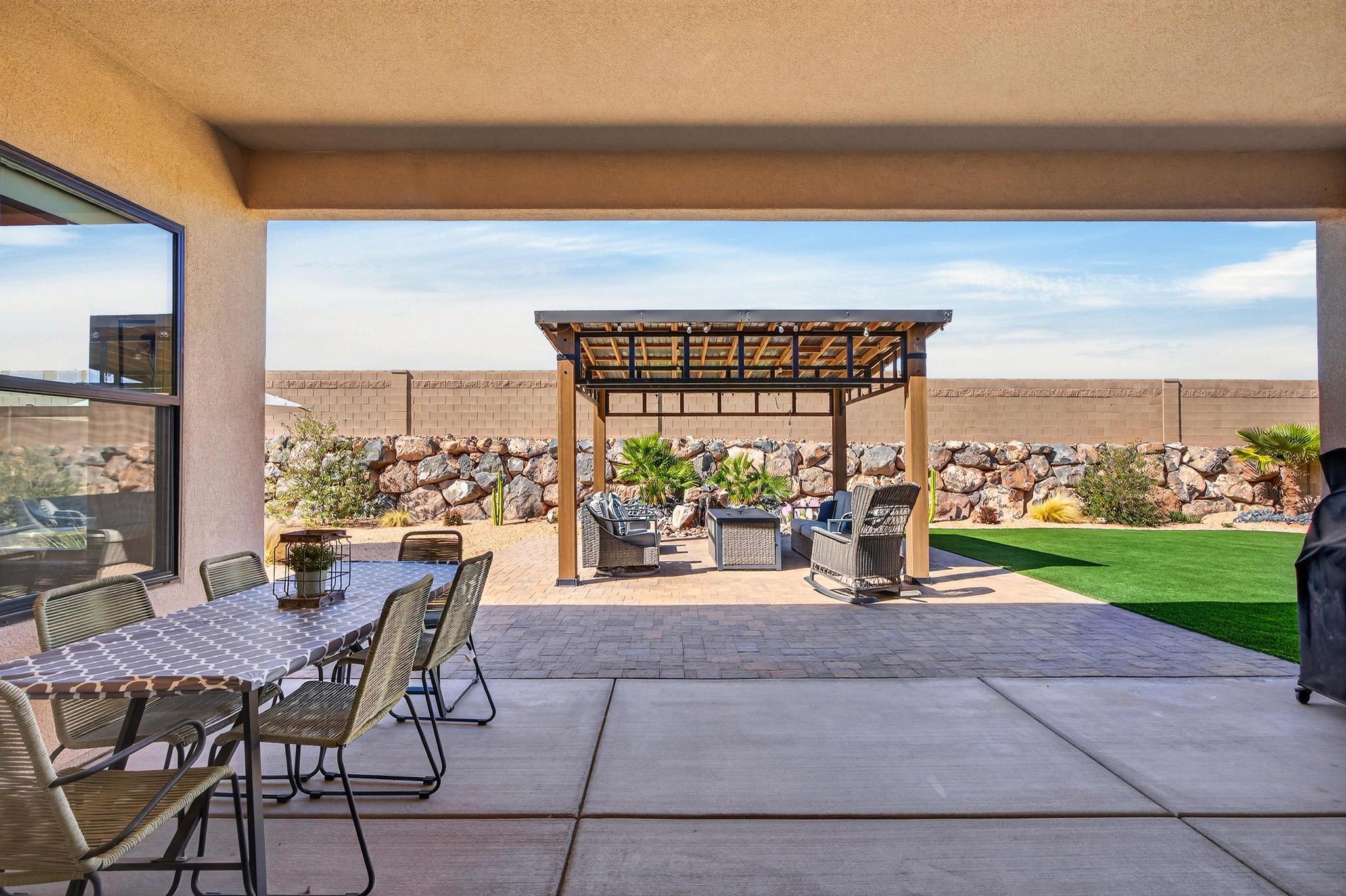 VIEWS AT CORAL CANYON - Residential