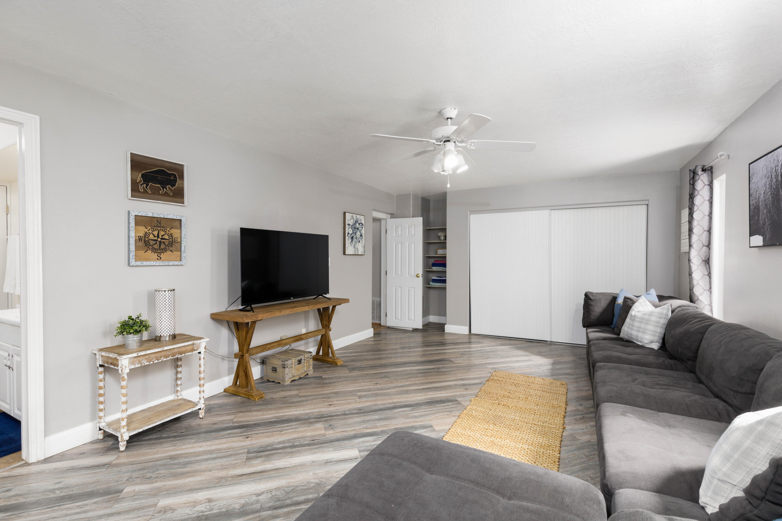 QUAIL LAKE ESTATES - Residential