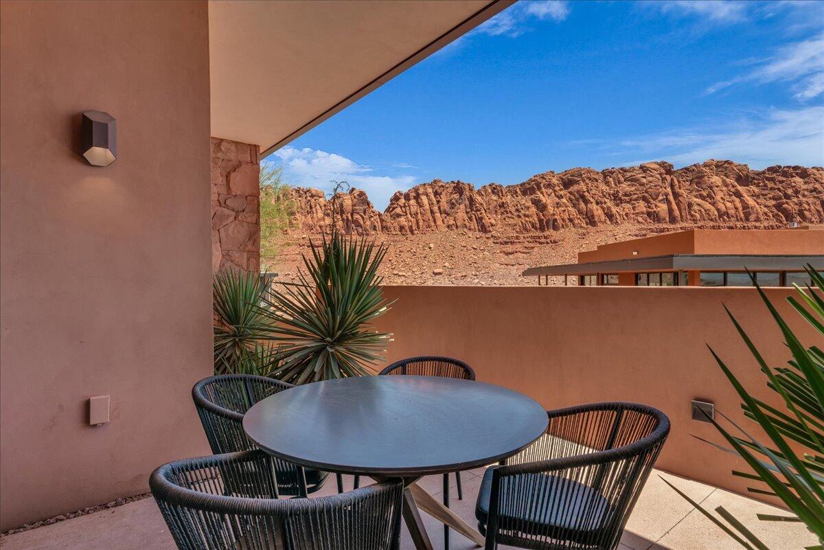 SENTIERRE PADRE CANYON - Residential