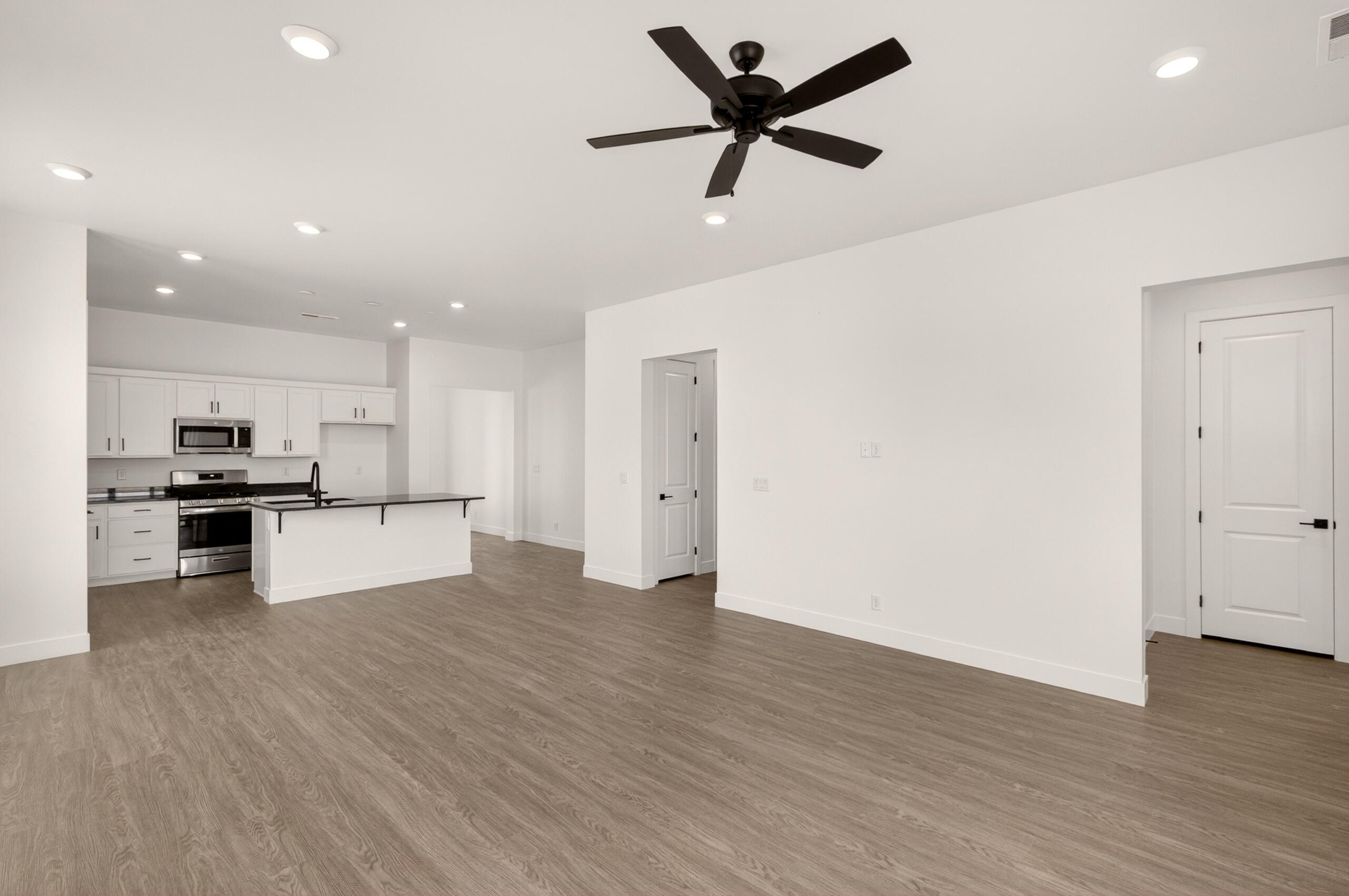 DESERT COLOR SAGE HAVEN - Residential