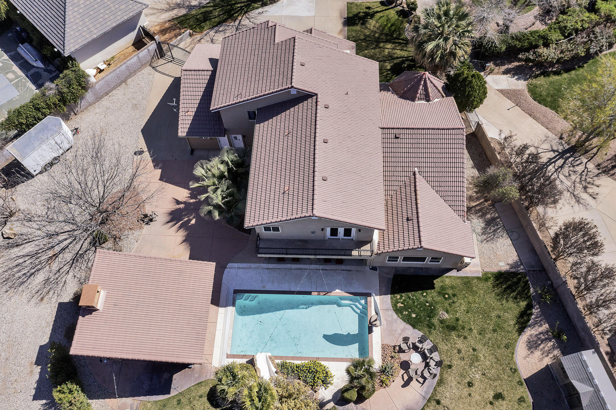 RIVER FRONT ESTATES - Residential