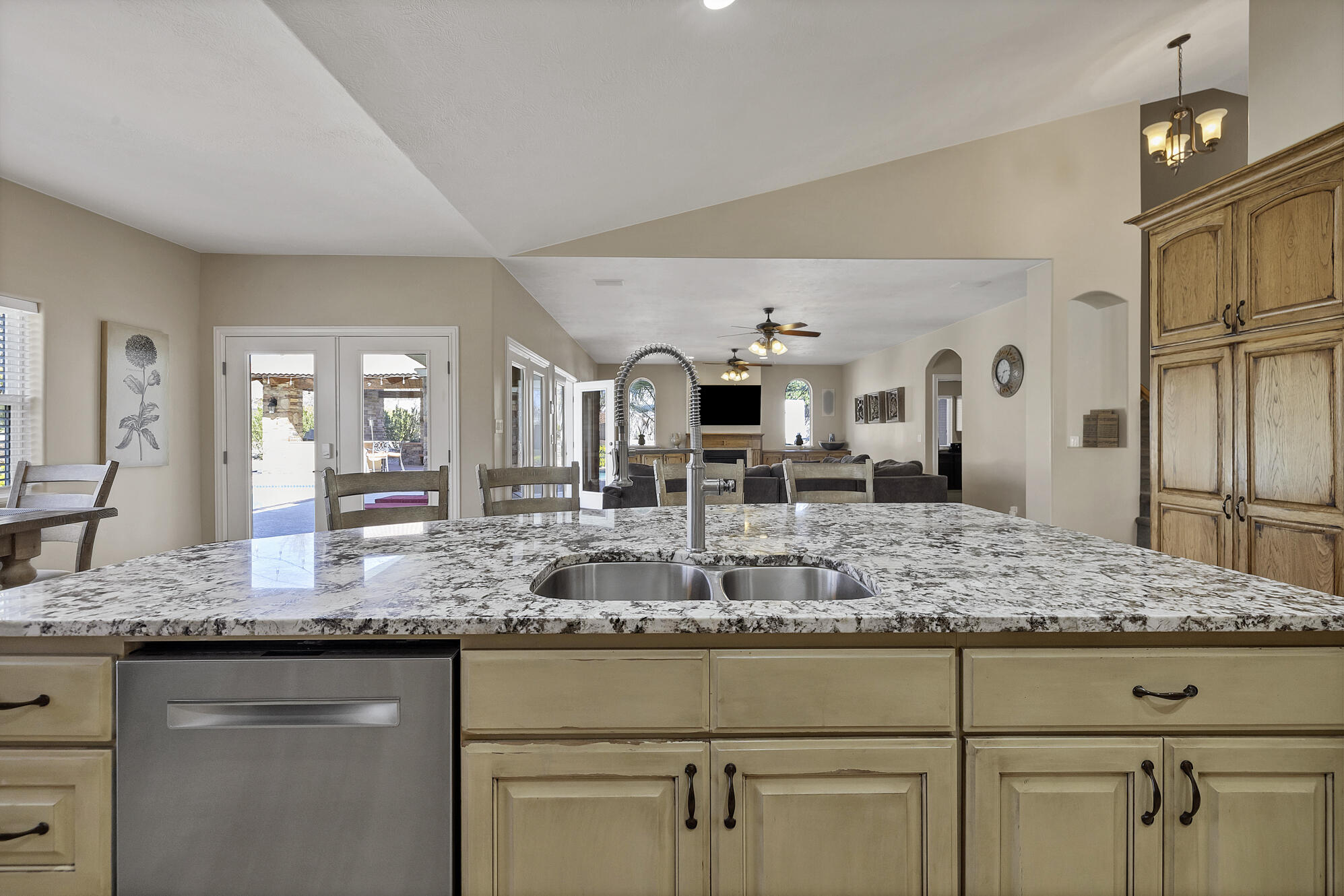 RIVER FRONT ESTATES - Residential