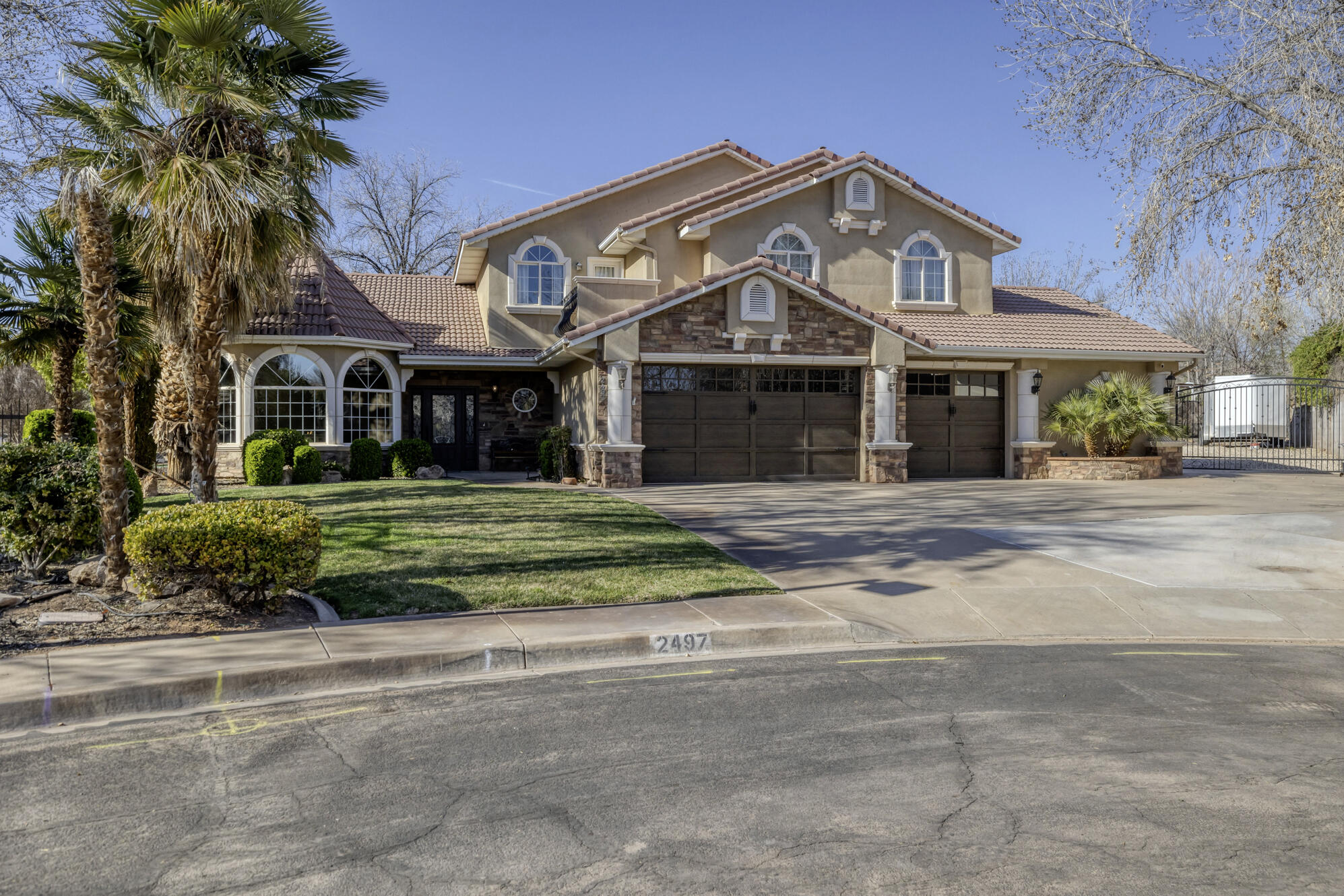 RIVER FRONT ESTATES - Residential
