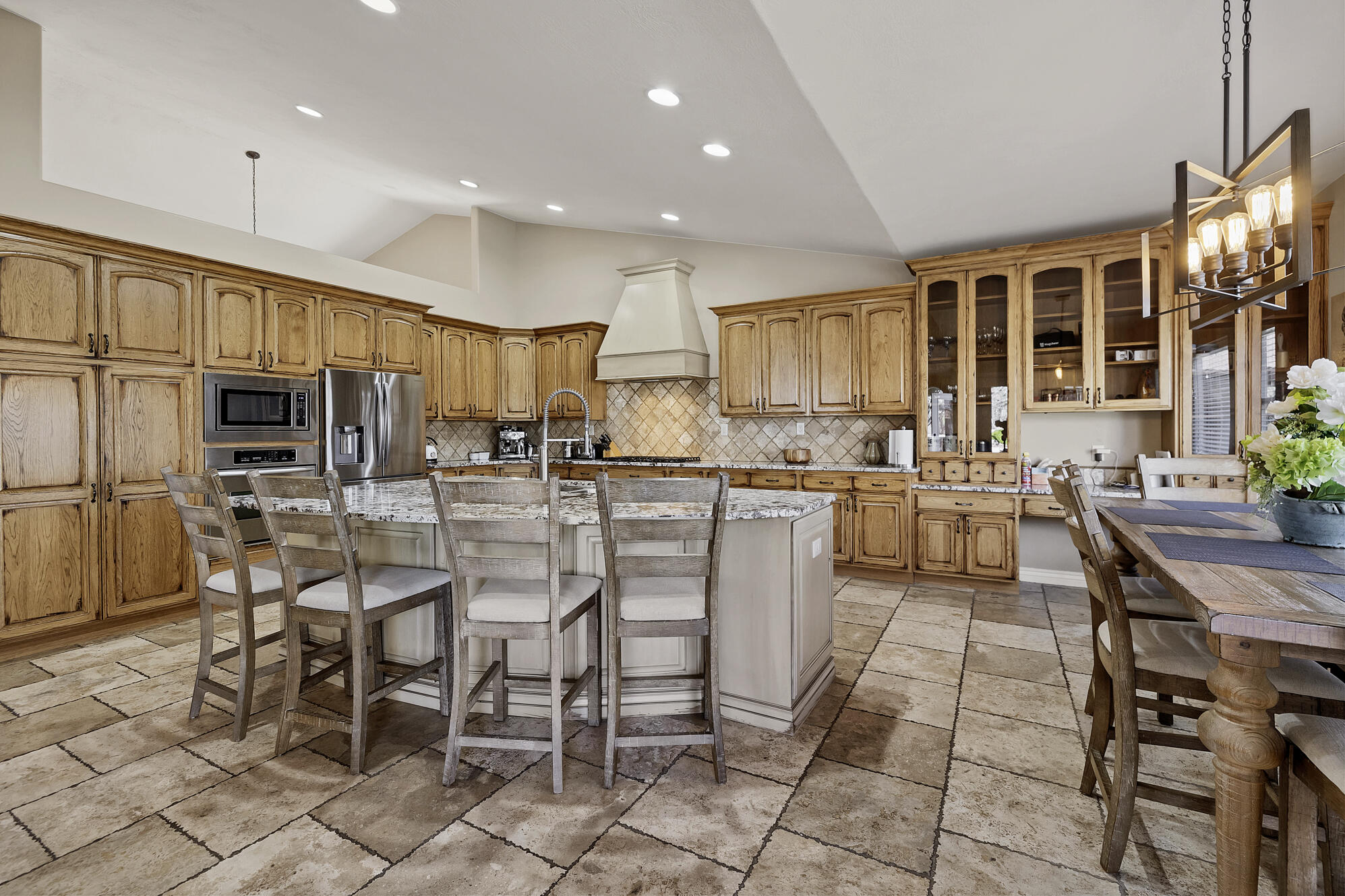 RIVER FRONT ESTATES - Residential