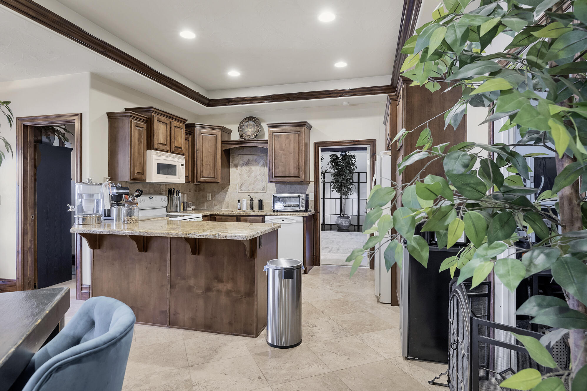 RIVER FRONT ESTATES - Residential