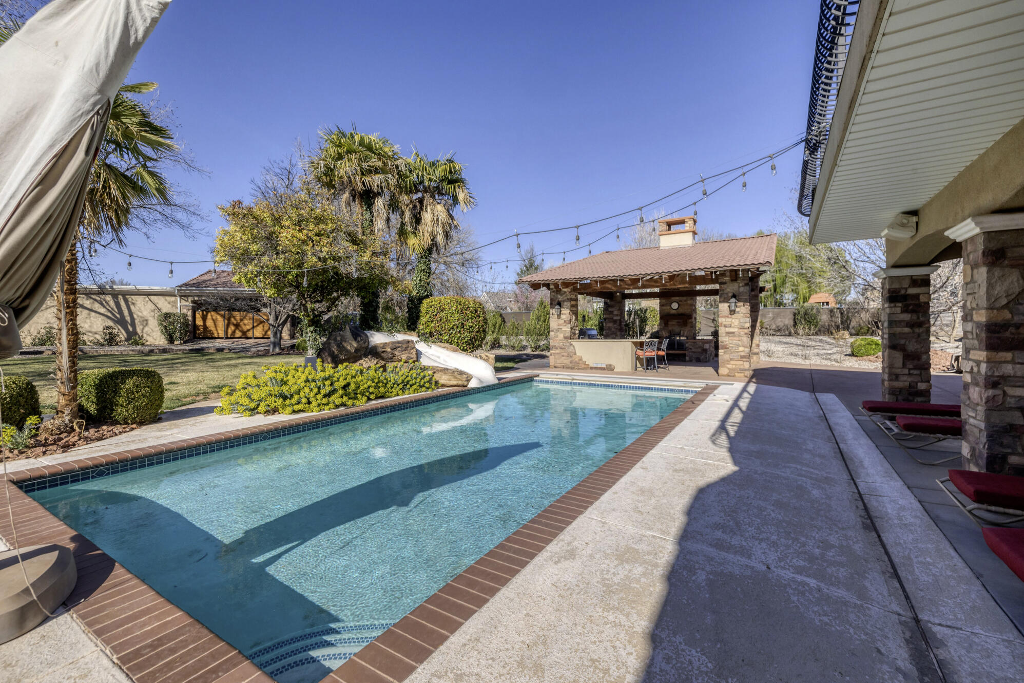 RIVER FRONT ESTATES - Residential
