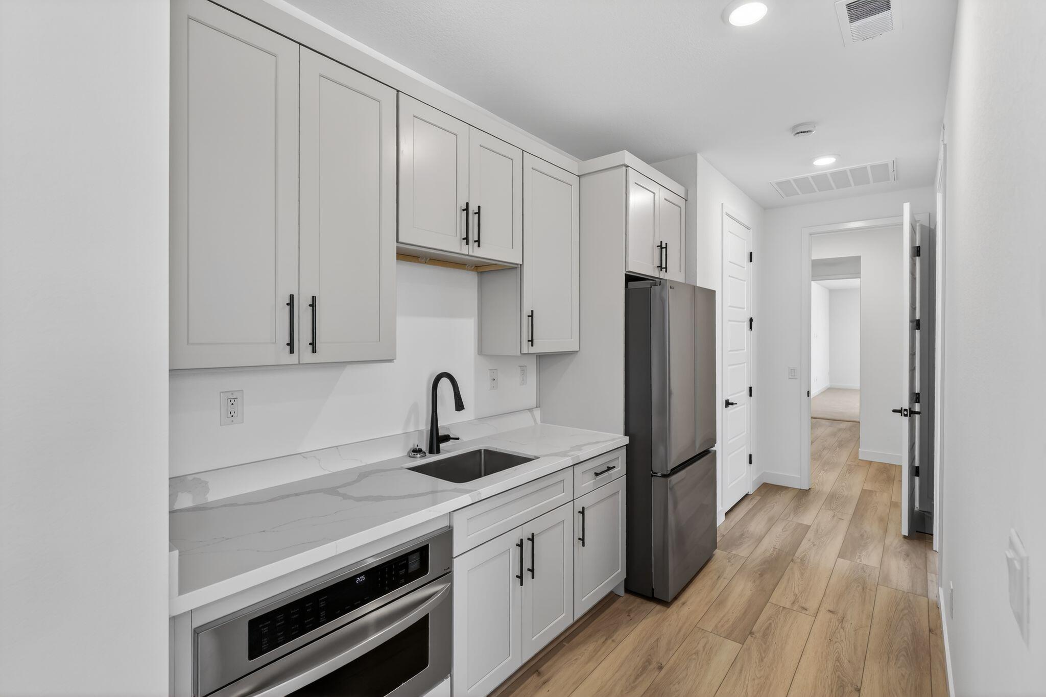 CECITA CREST AT DIVARIO - Residential