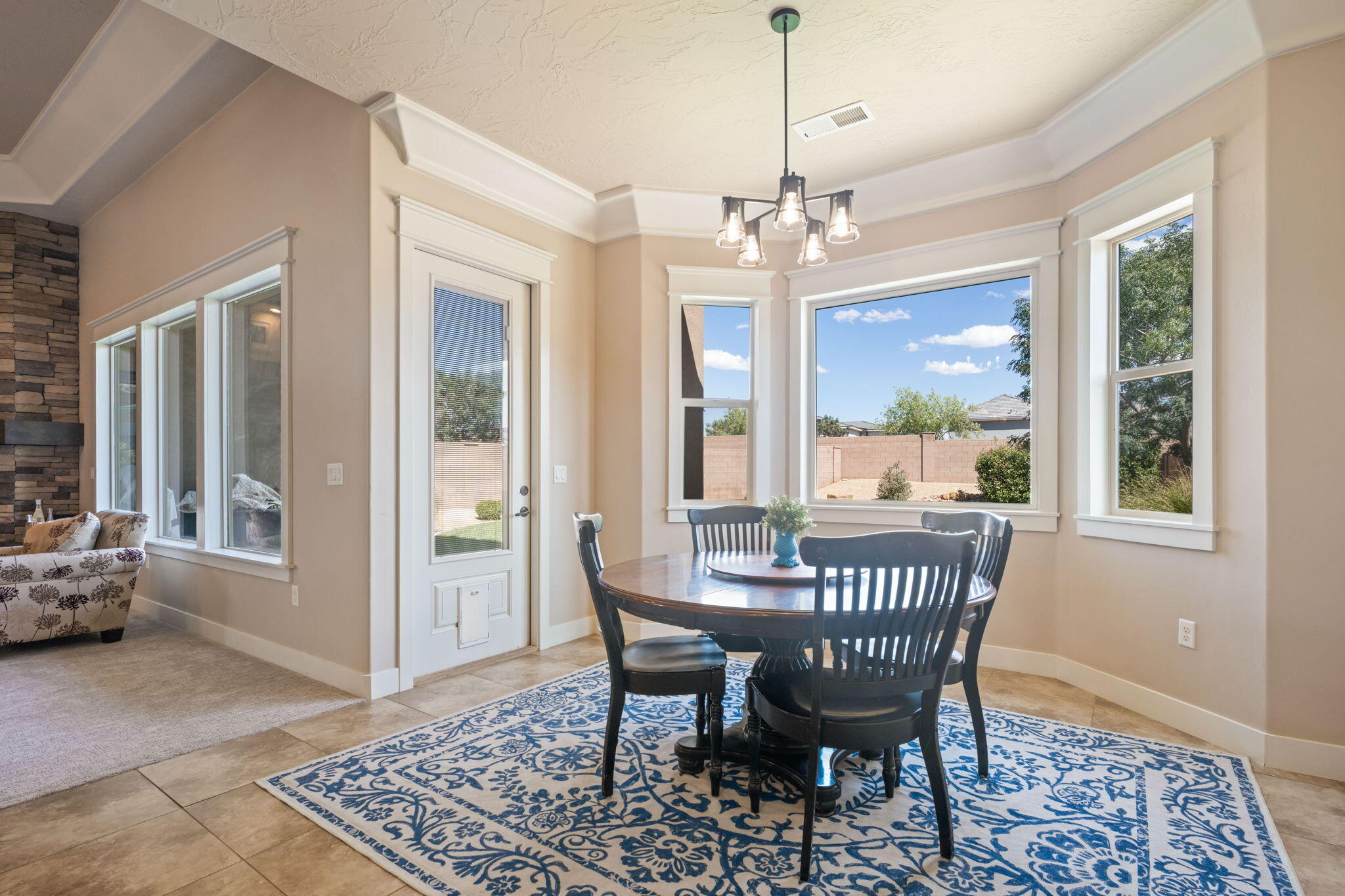 GENTRY LANE - Residential