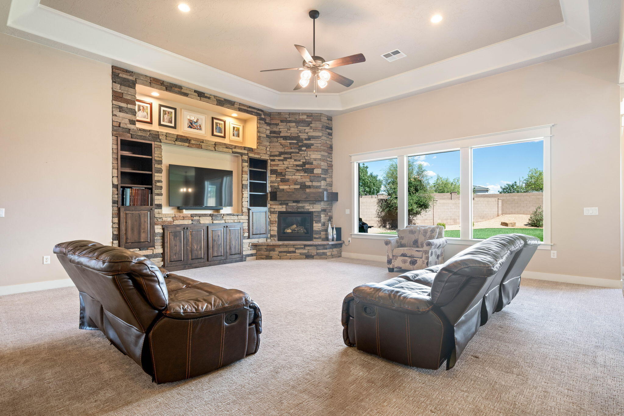 GENTRY LANE - Residential