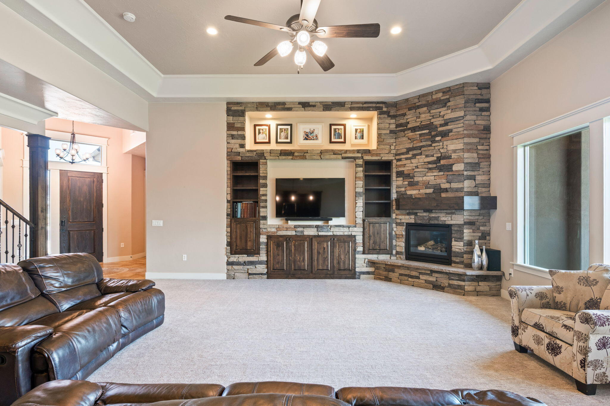 GENTRY LANE - Residential