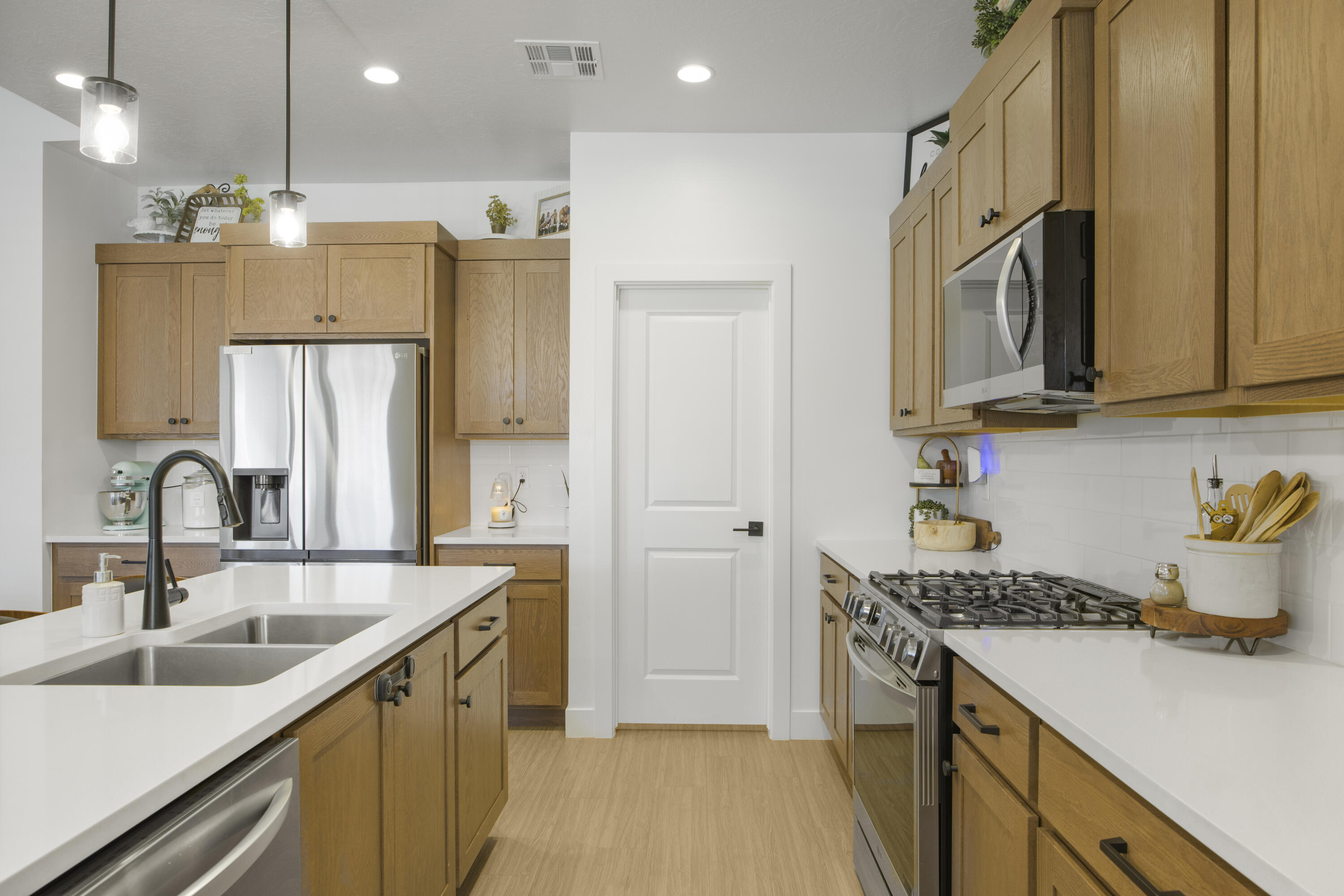 ESTATES AT BURKE SPRINGS - Residential