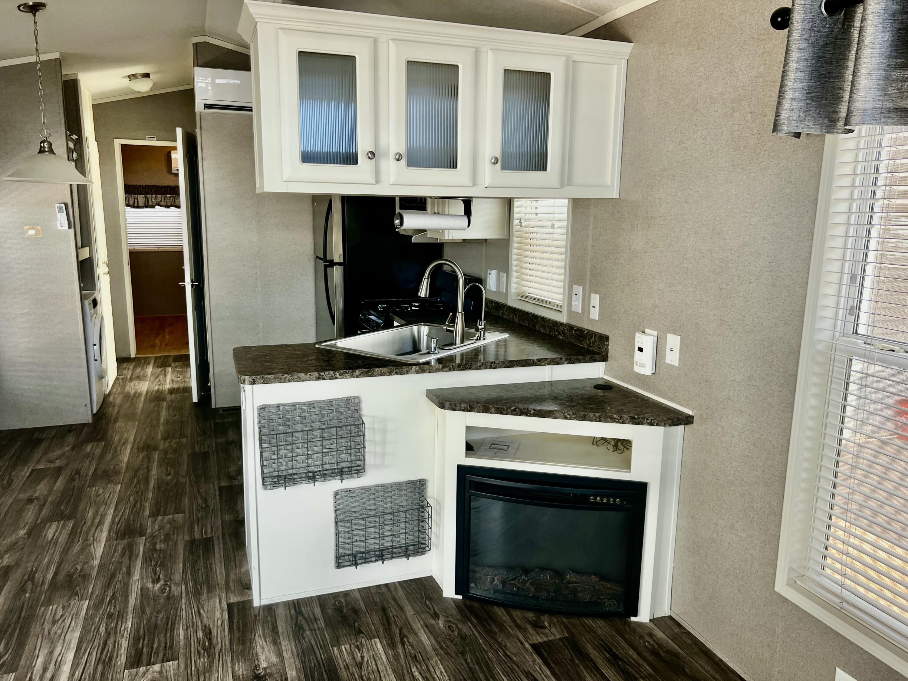 CHEROKEE SPRINGS RV PARK - Residential