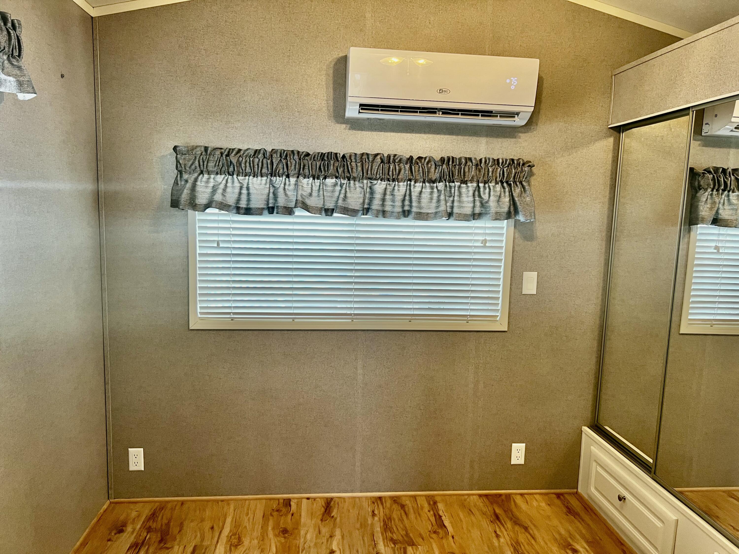 CHEROKEE SPRINGS RV PARK - Residential