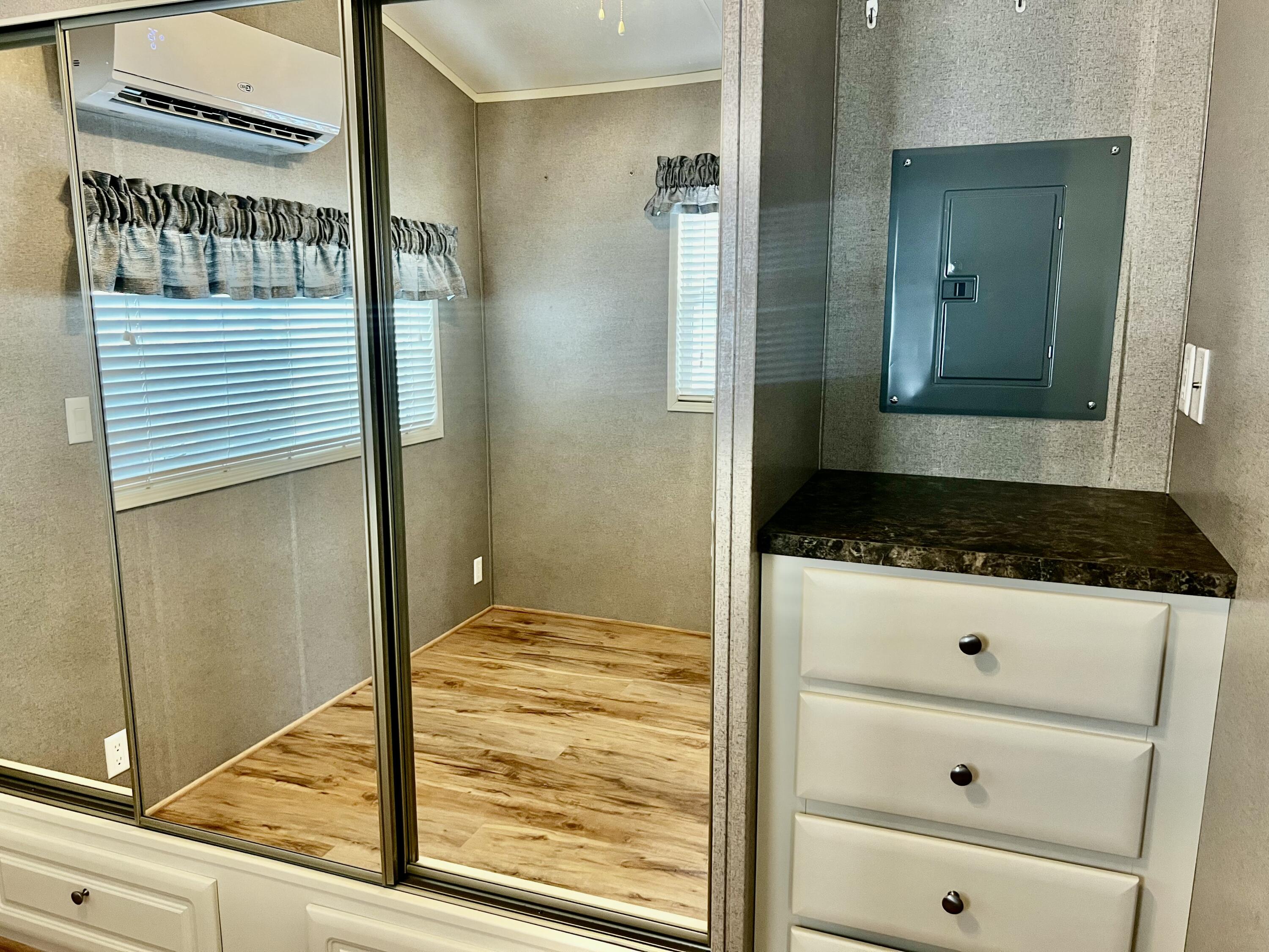 CHEROKEE SPRINGS RV PARK - Residential
