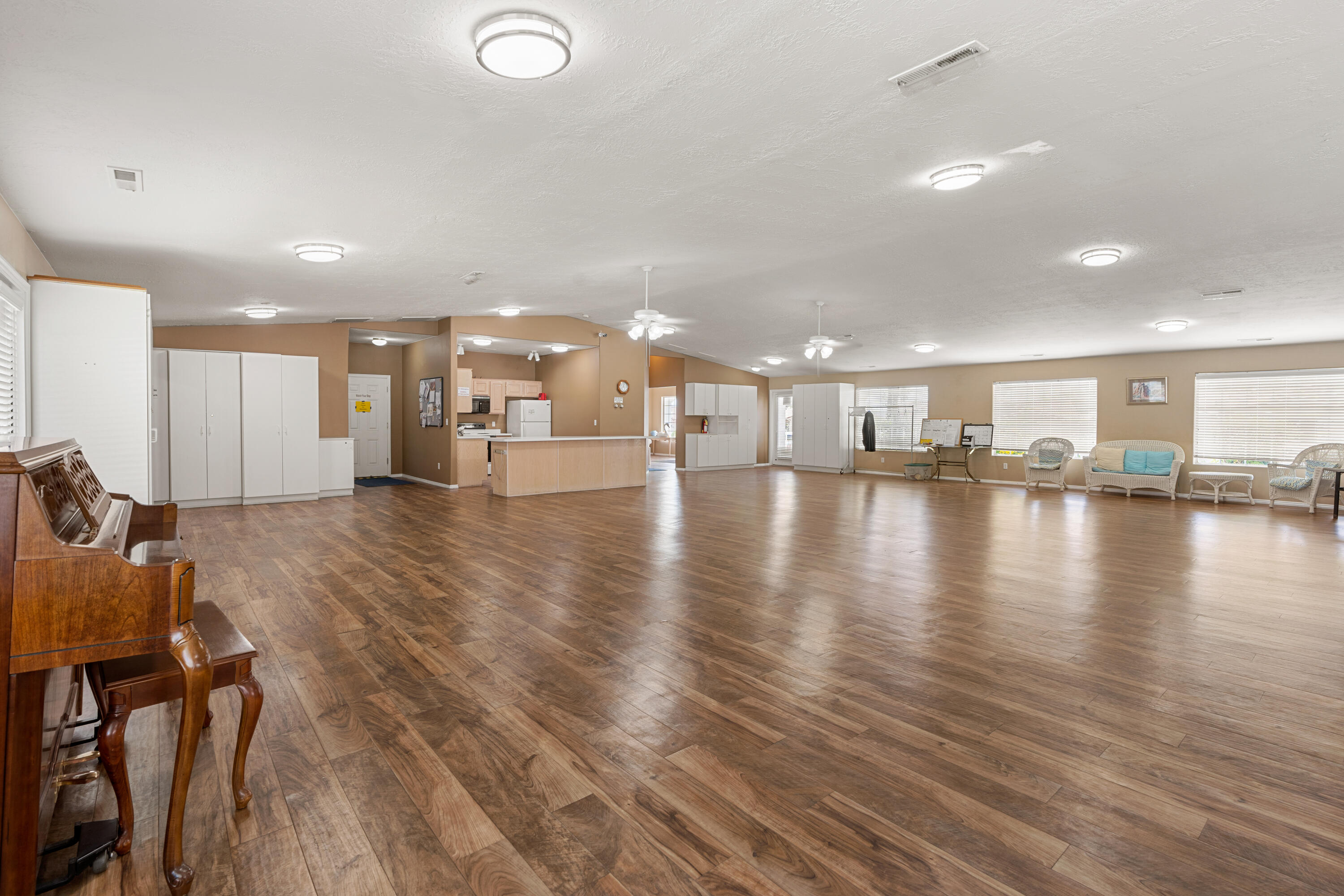PADRE LAKES TOWNHOMES - Residential