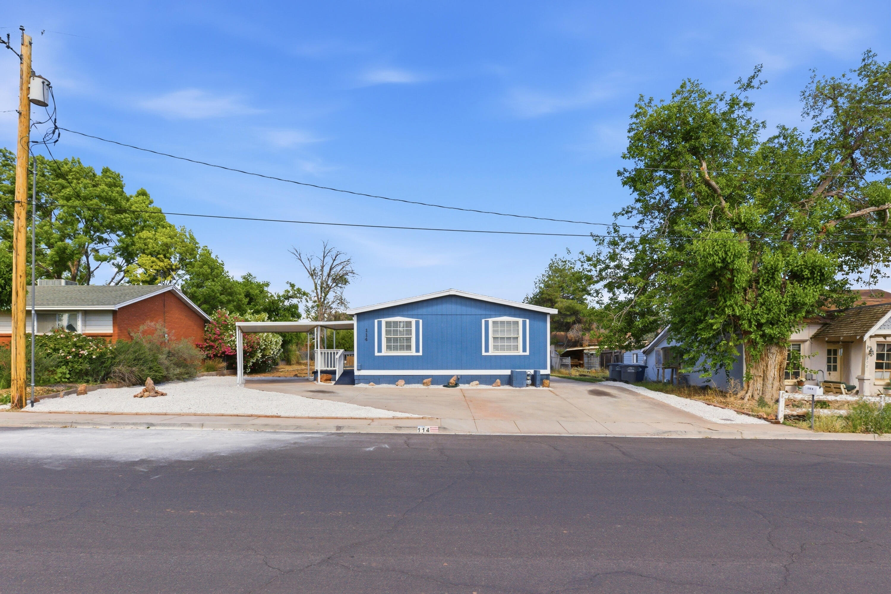 Location, location, location. Situated in the heart of Washington, this beautifully remodeled home is directly across the street from Washington City Hall, Veterans Park, and the Washington City Museum--placing you steps away from community events, green space, and local history.
Inside, this home has been thoughtfully updated and feels practically brand new. Major improvements include new cabinetry, roof, water heater, HVAC system, plumbing, flooring, interior paint, and fresh landscaping, and the polybutylene has been replaced in the house and all the way to the street,  offering peace of mind and modern comfort from day one.
Whether you're looking for a primary residence or a centrally located investment, this property delivers on both convenience and quality.
Don't miss your opportunity--schedule a showing today. Be sure to ask about available lender incentives through Tanner Gatchel with Momentum Loan