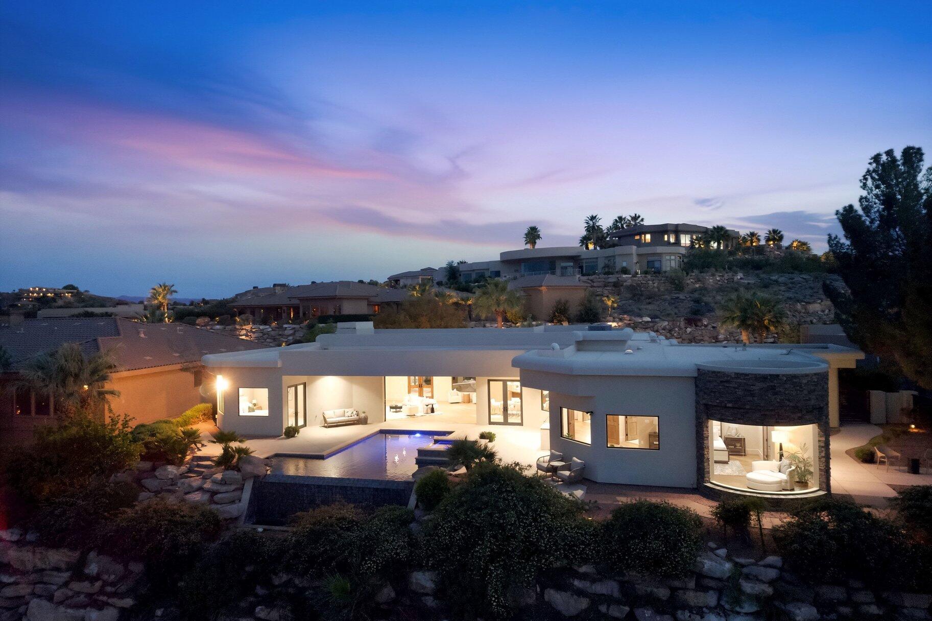 STONE CLIFF - Residential