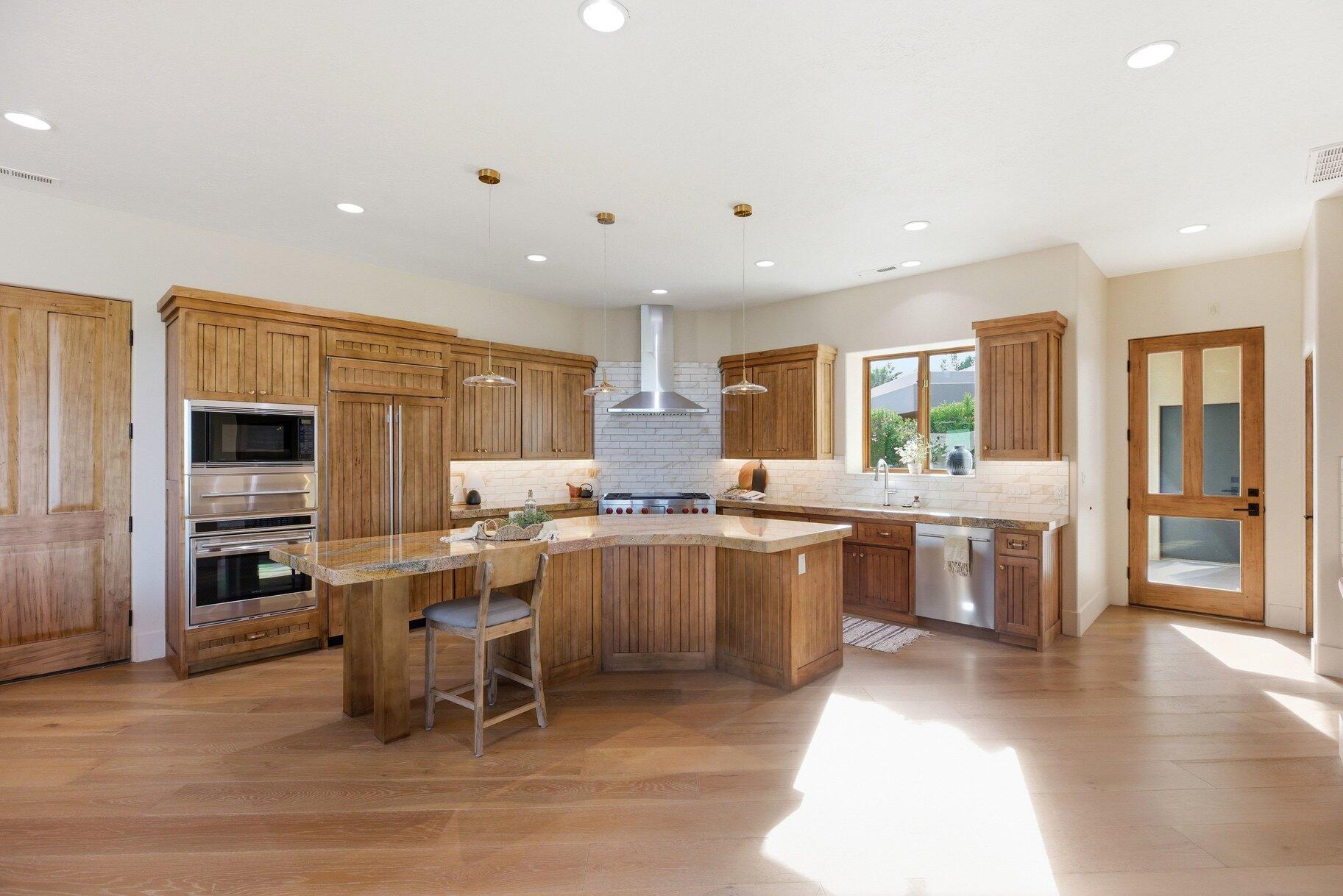 STONE CLIFF - Residential