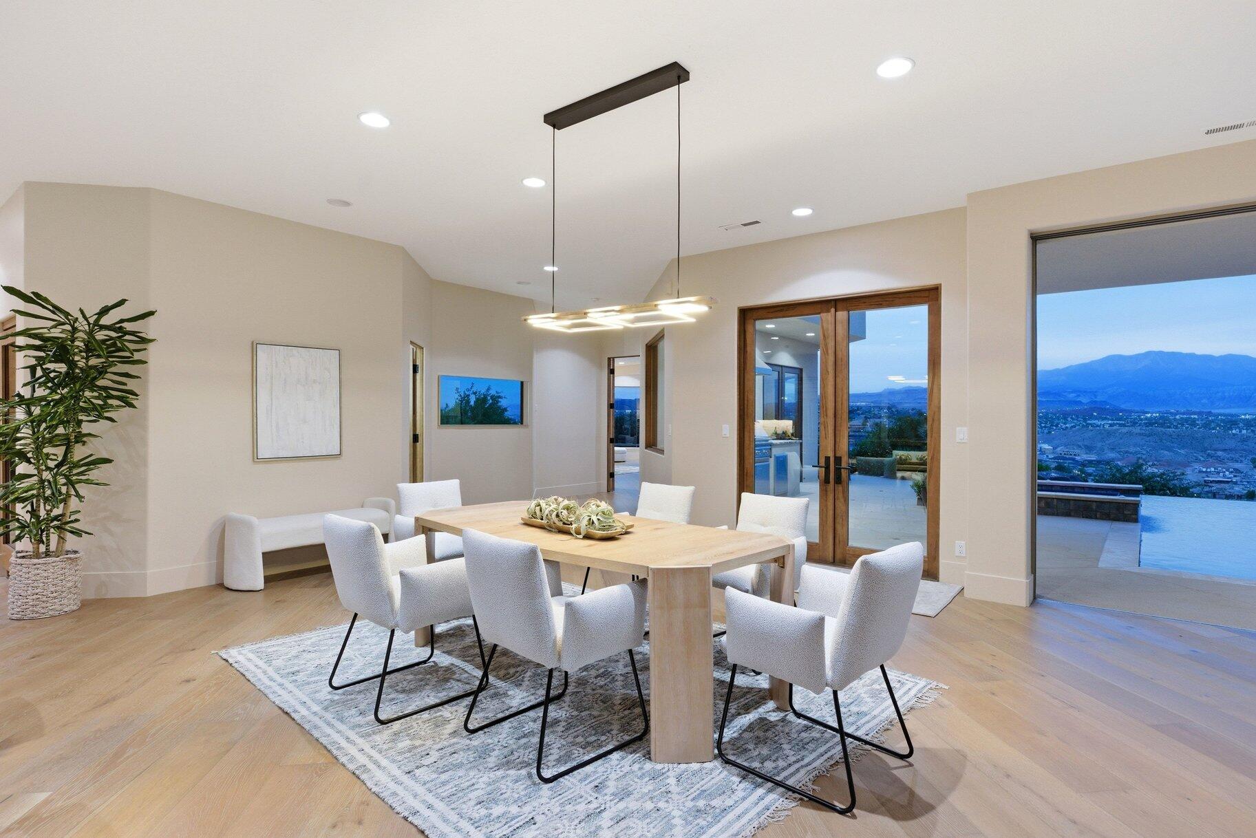 STONE CLIFF - Residential